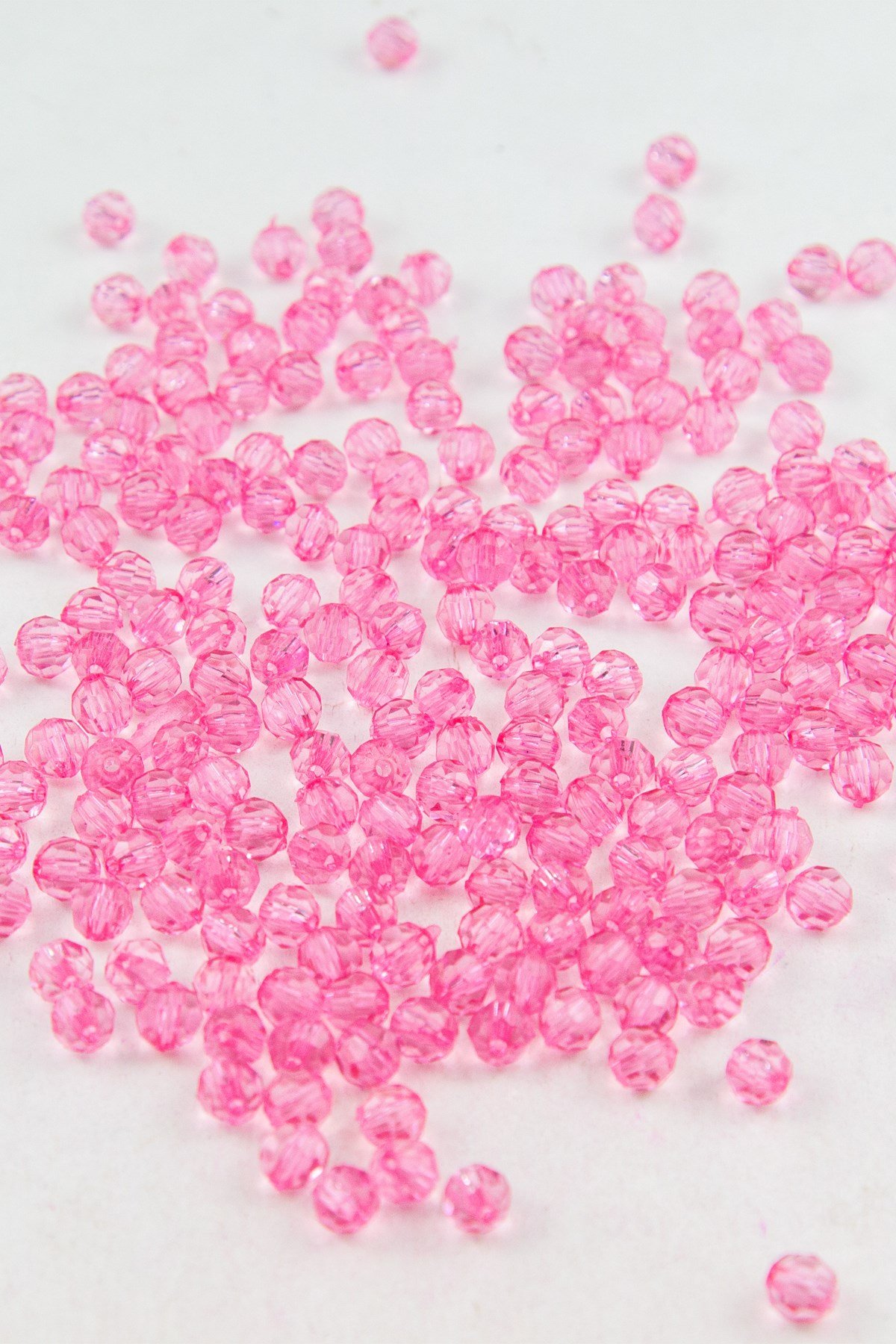 Şeker Pembe 6 mm Dünya Akrilik Boncuk Aksesuar (20 Gram)