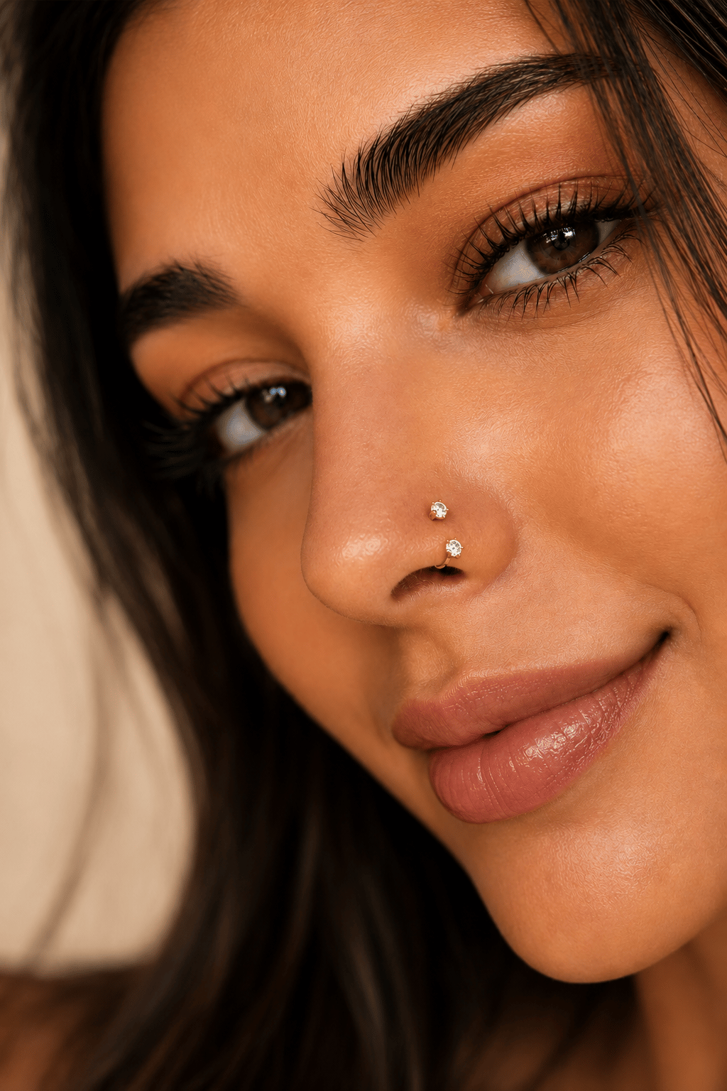 Zirkon Taşlı Gold Yarım Halka Burun Piercingi 316L Çelik 0.8 mm