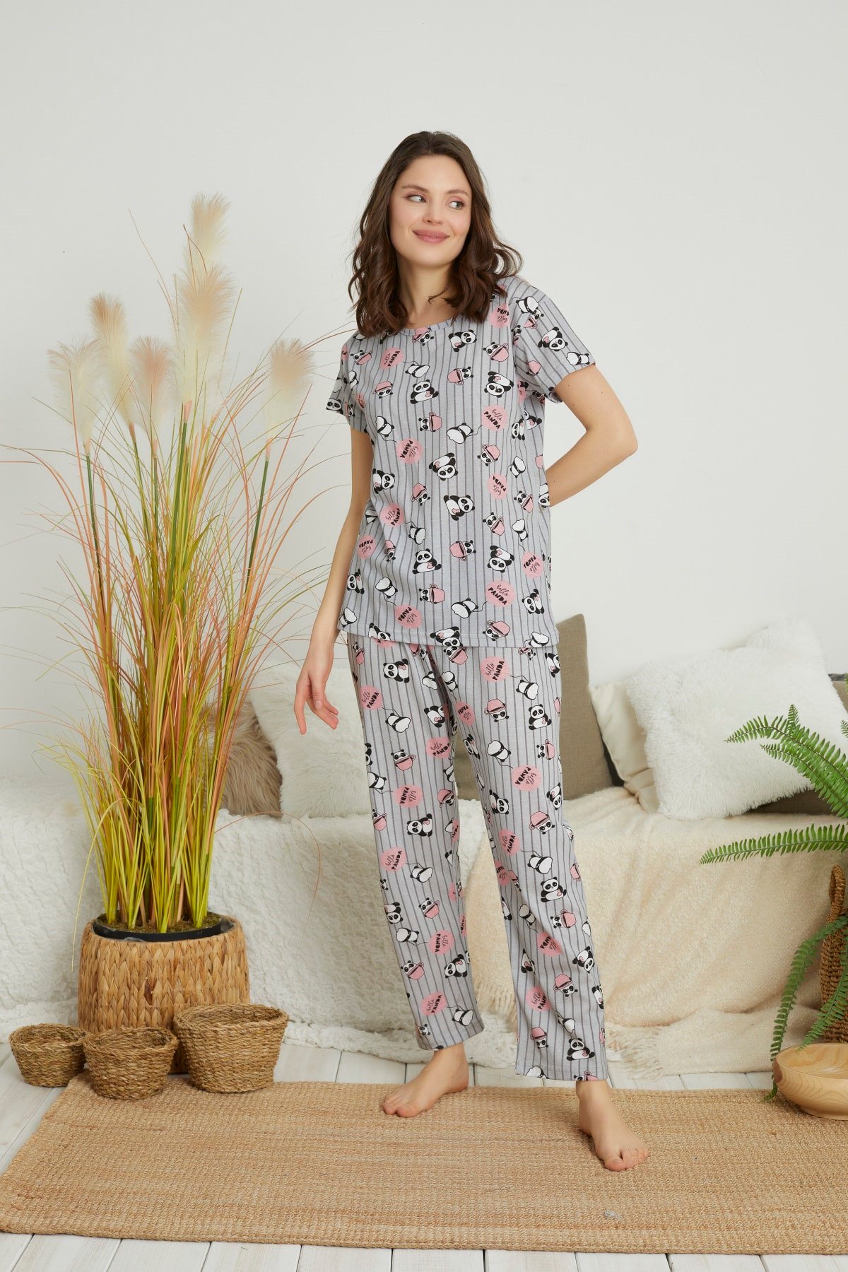 Kadın Antrasit Sevimli Panda Baskılı Kısa Kollu Altı Uzun Pijama Takımı.