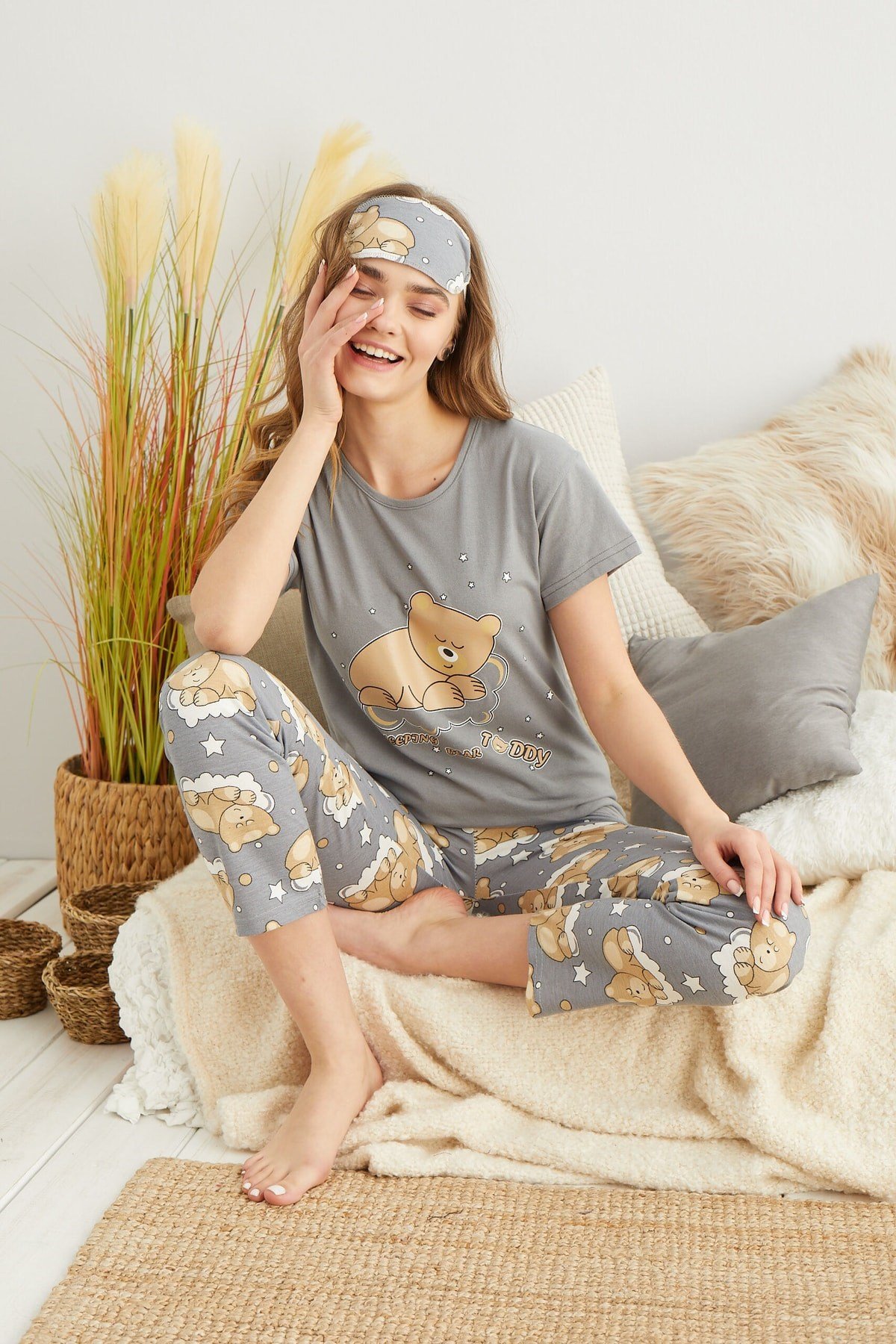 Kadın Antrasit Sevimli Uyuyan Ayıcık Baskılı Pijama Takımı