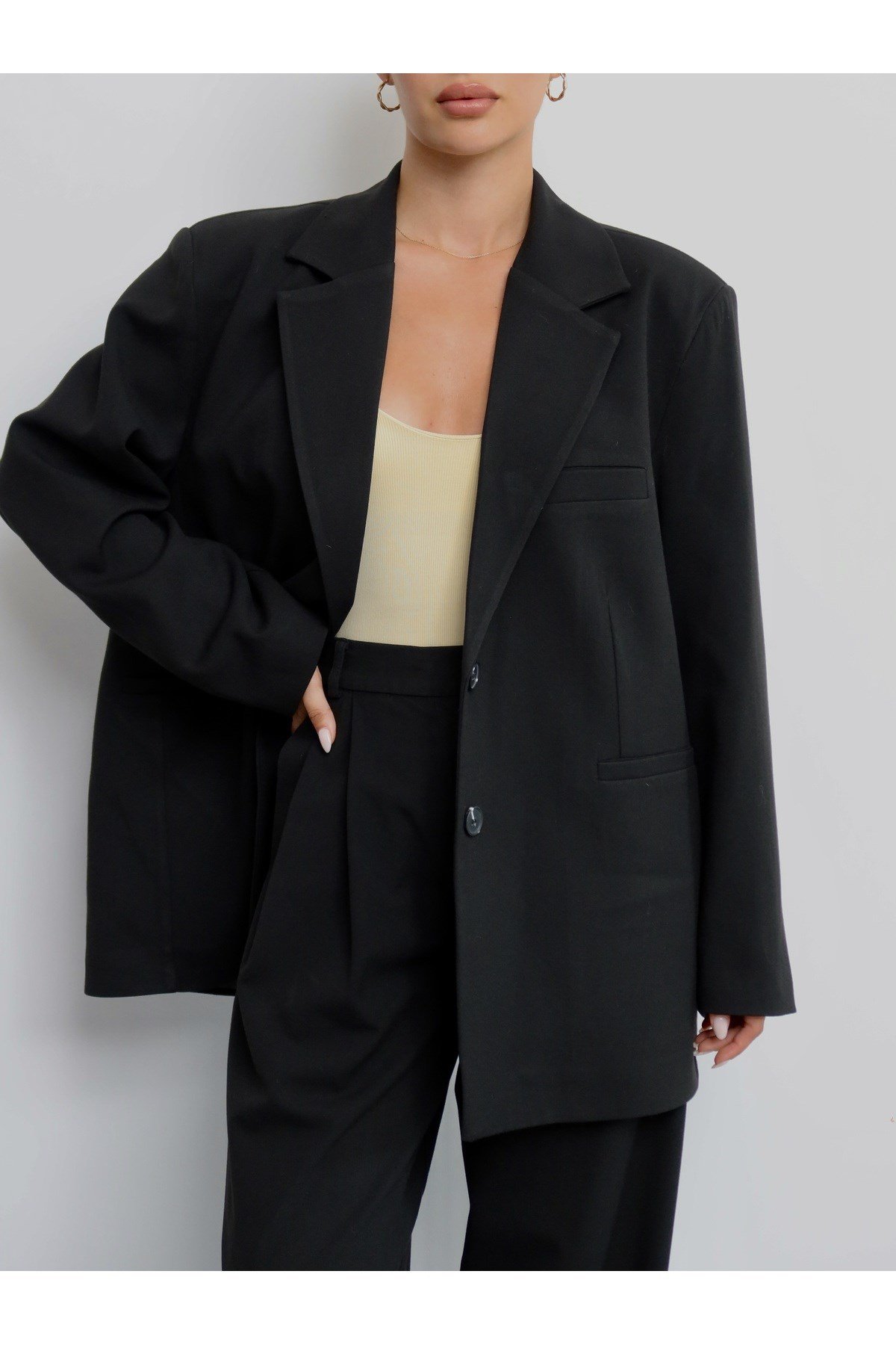 Kadın Siyah Çift Düğme Detaylı Ekstra Oversize Blazer Ceket