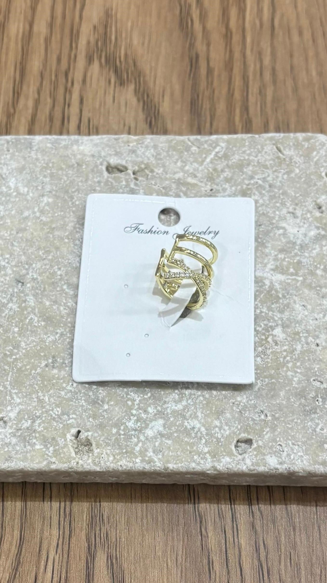 Dört Sıra Gold Kıkırdak Küpe