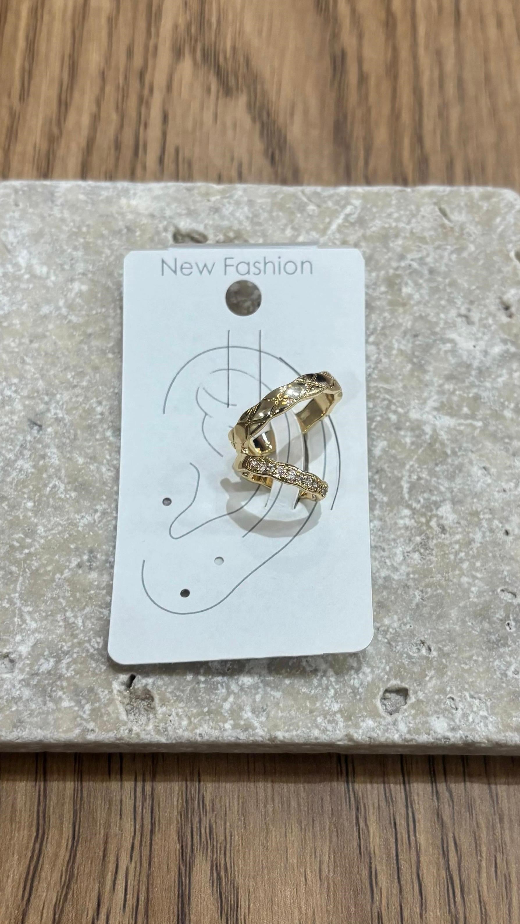 İki Sıra Gold Kıkırdak Küpe