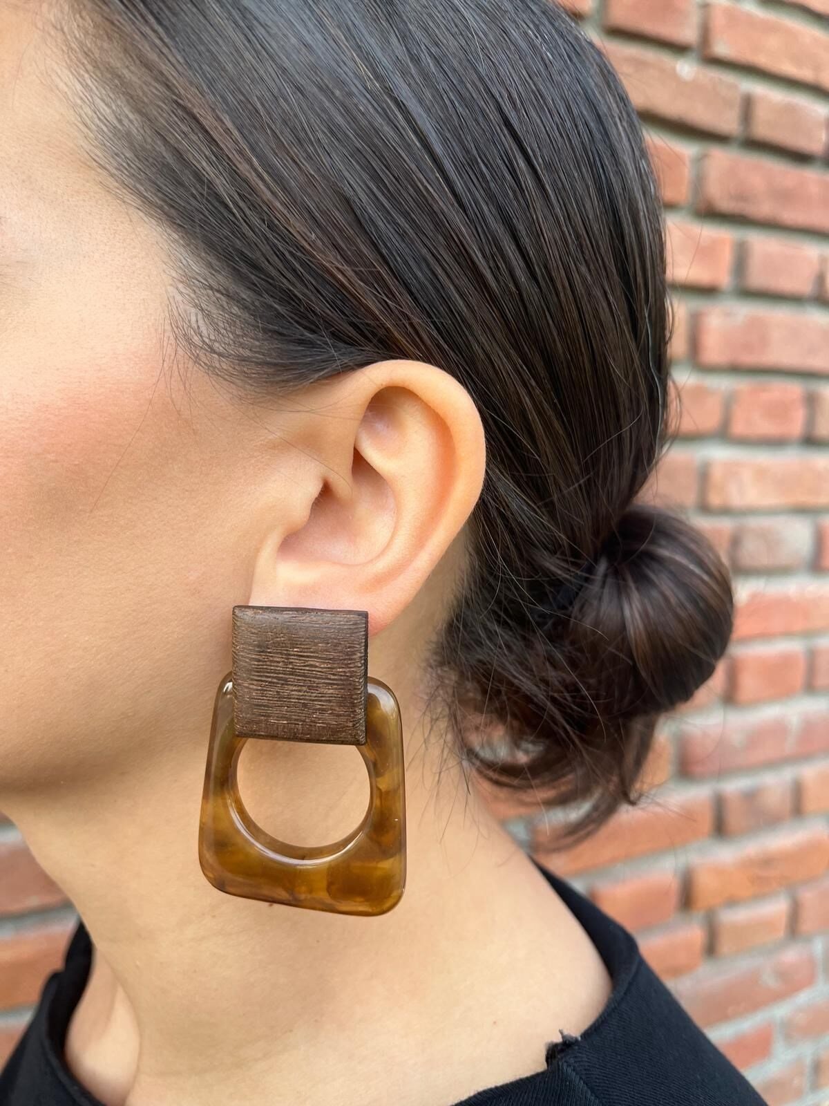Kahverengi Kemik Küpe
