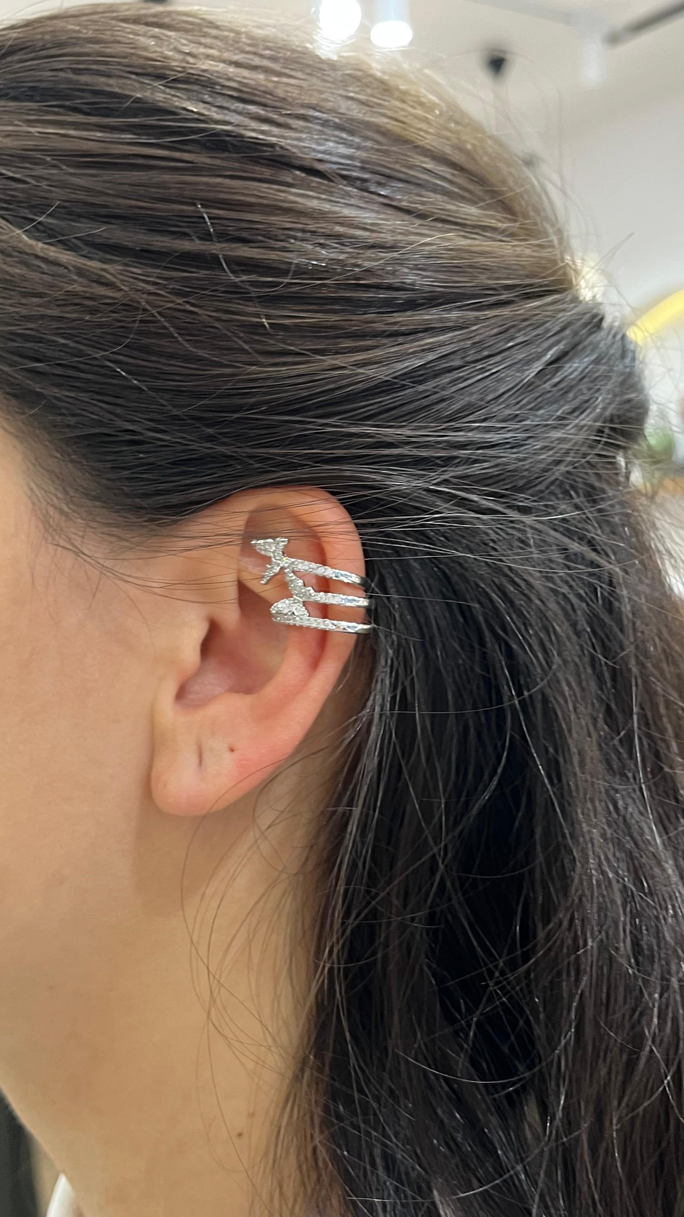 Kelebekli Silver Kıkırdak Küpe