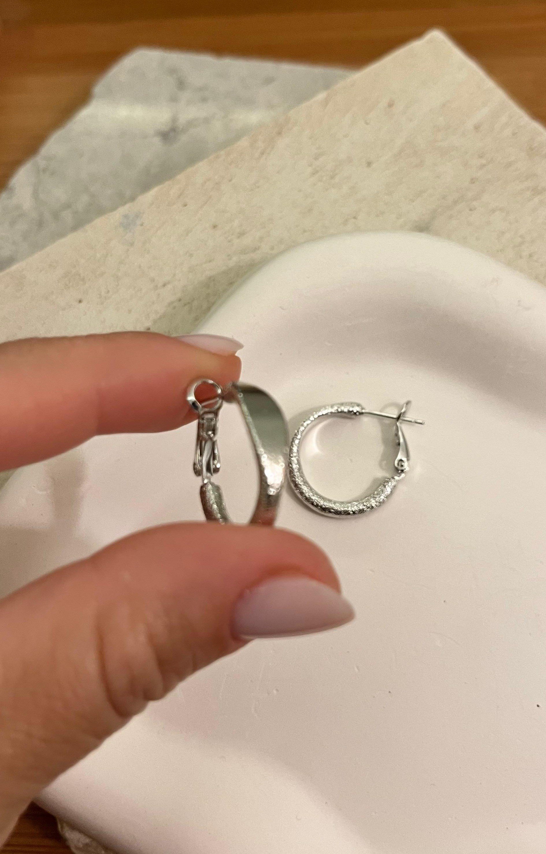 Plaka Desen Halka Silver Küpe