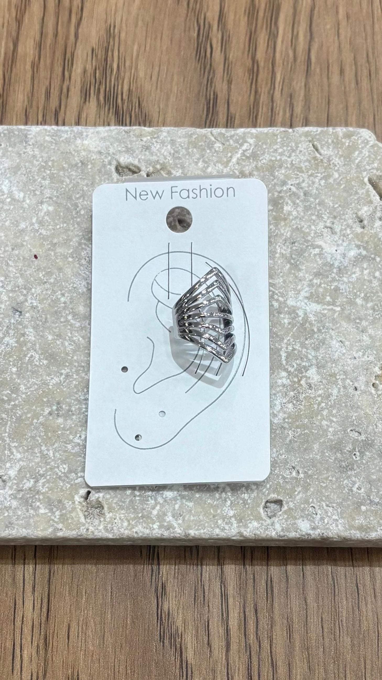 Sıralı Silver Kıkırdak Küpe