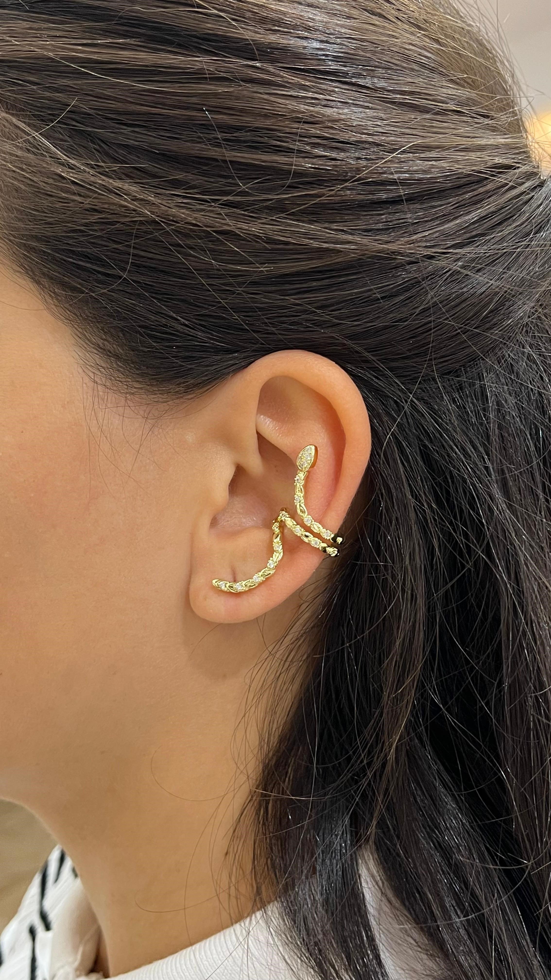 Yılanlı Gold Kıkırdak Küpe
