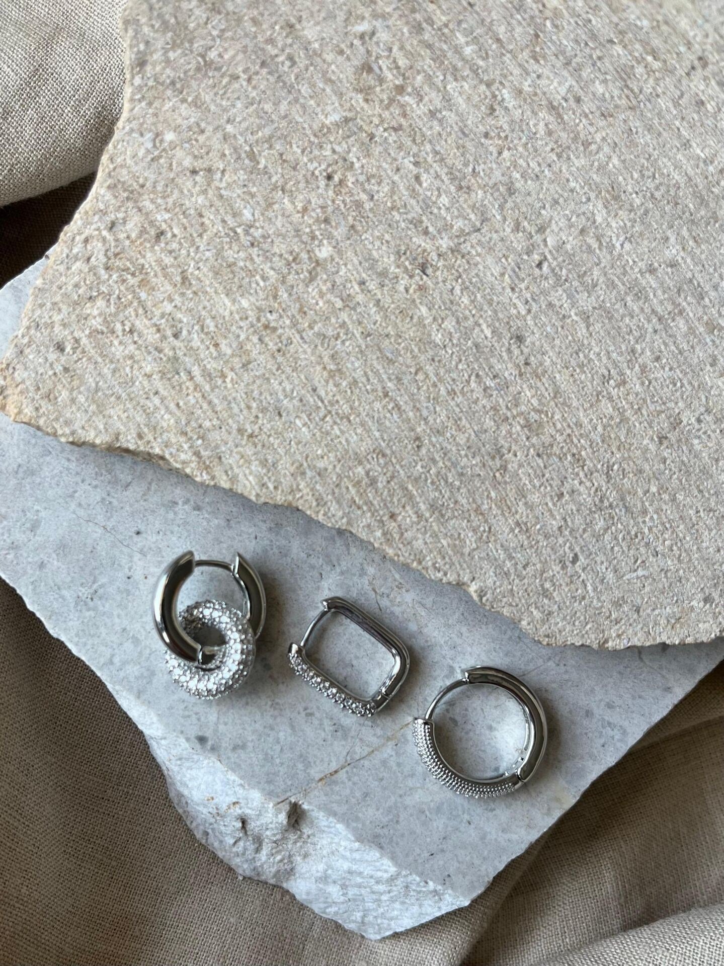 YSX Jewelry Gümüş Renkli Taşlı Üçlü Küpe Seti