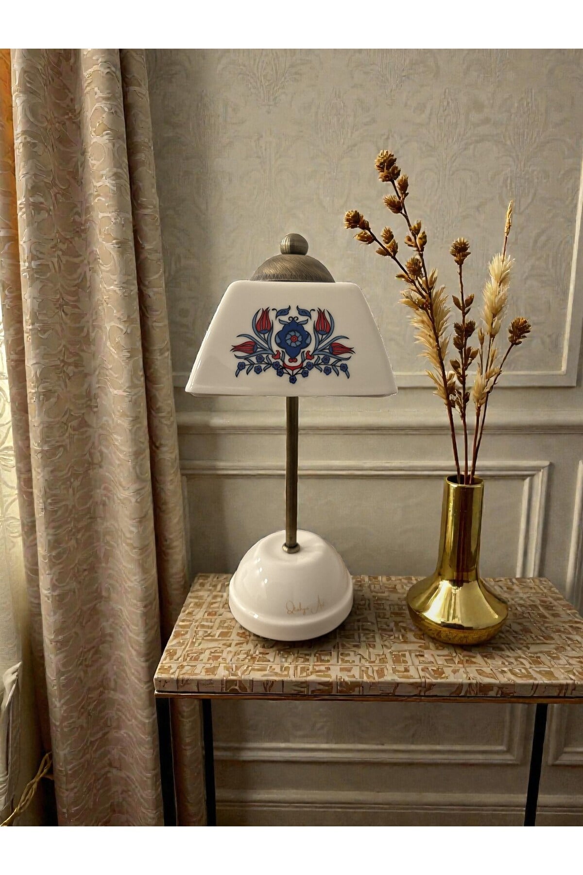 Elegance Serisi Porselen Abajur – Dekoratif Masa Lambası Desen No:4 - Kablolu