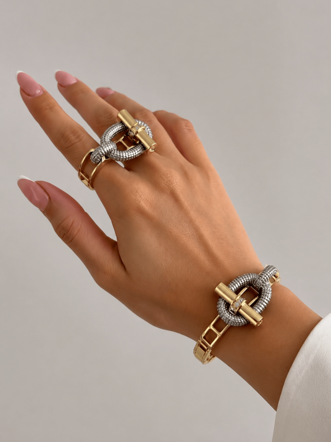 Mon Cheri Kelepçe ve Yüzük (Ayrı satın almak isterseniz Luxe Line ve Yüzük kategorisinde ♡)