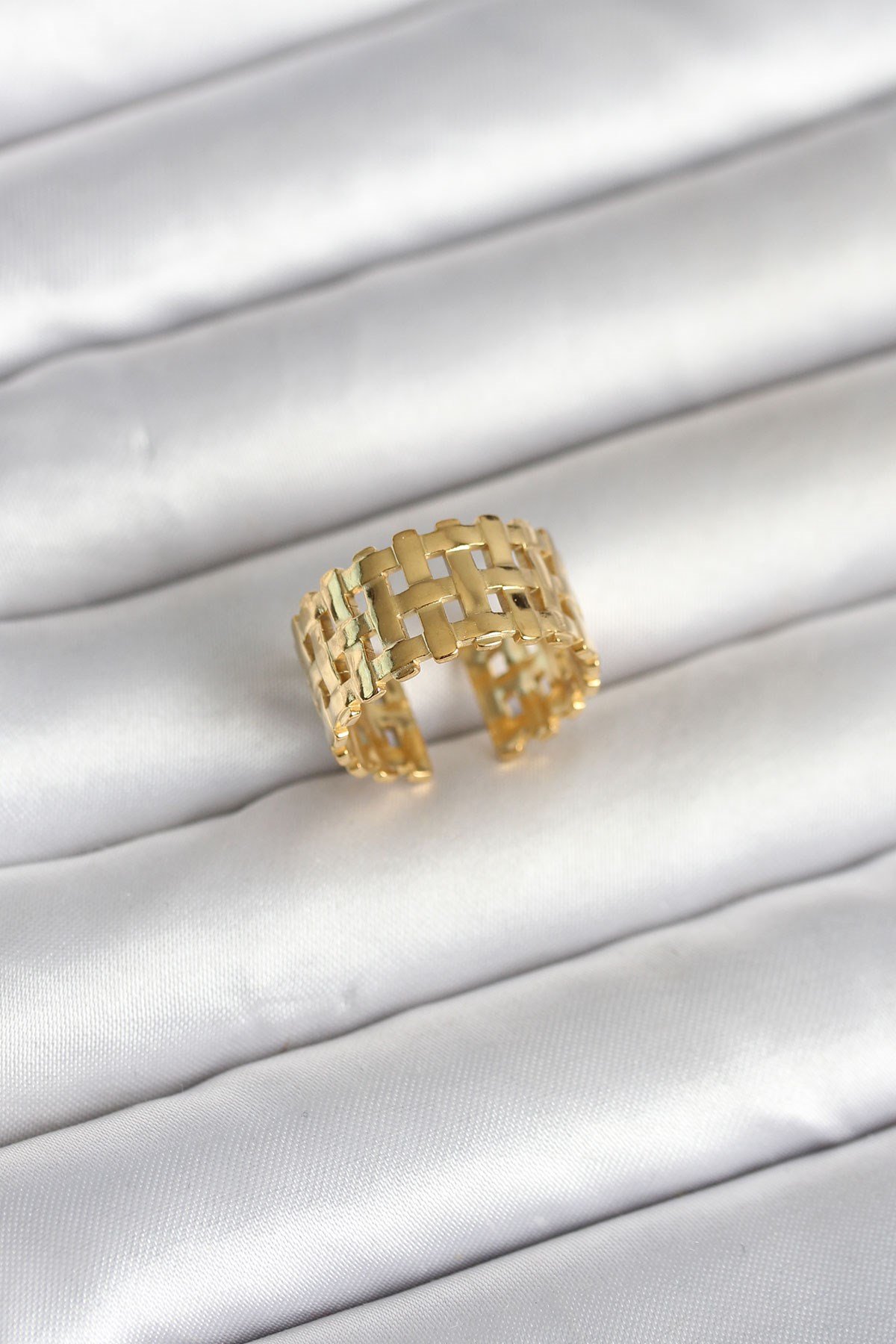 316L Çelik Gold Renk Hasır Model Kadın Yüzük