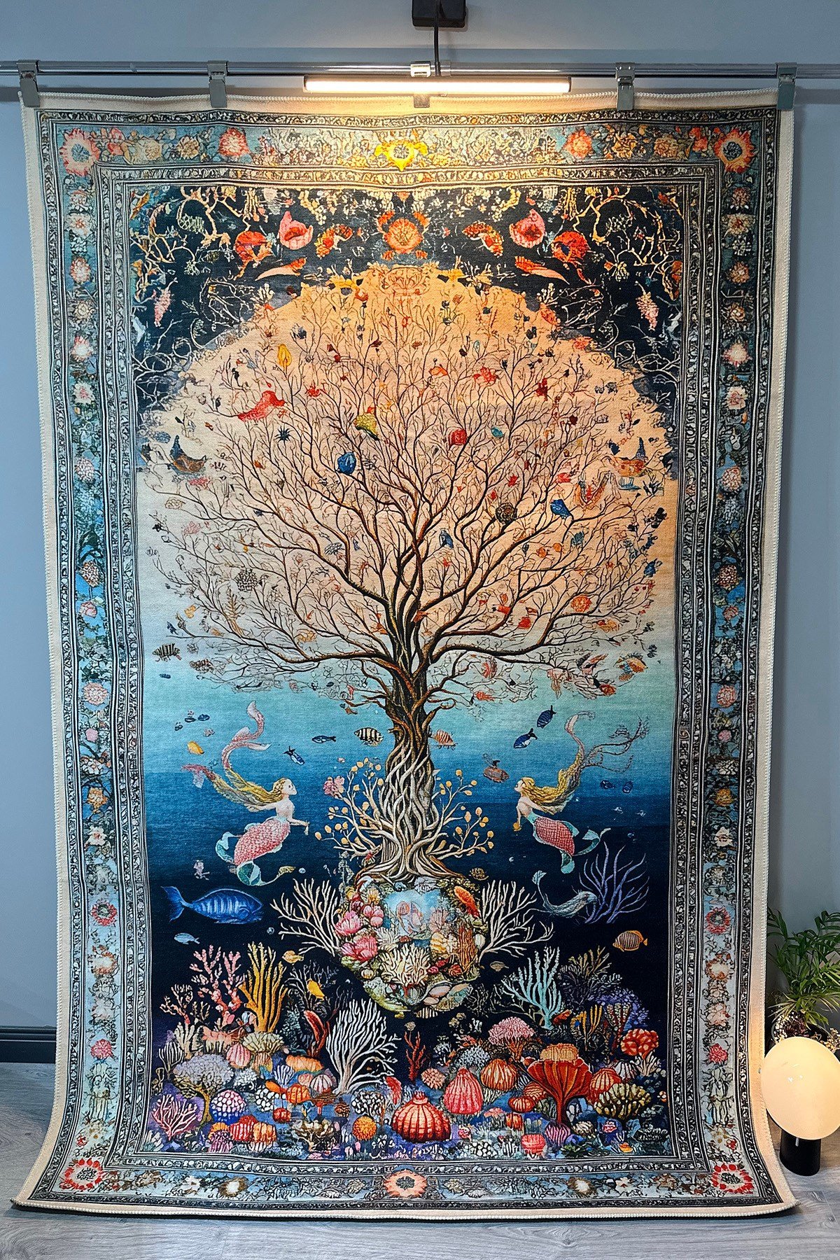 Mercan ve Deniz Kızı Figürlü Dekoratif Halı Desenli Yumuşak Dokulu Pamuk Yatak Odası Salon Halısı