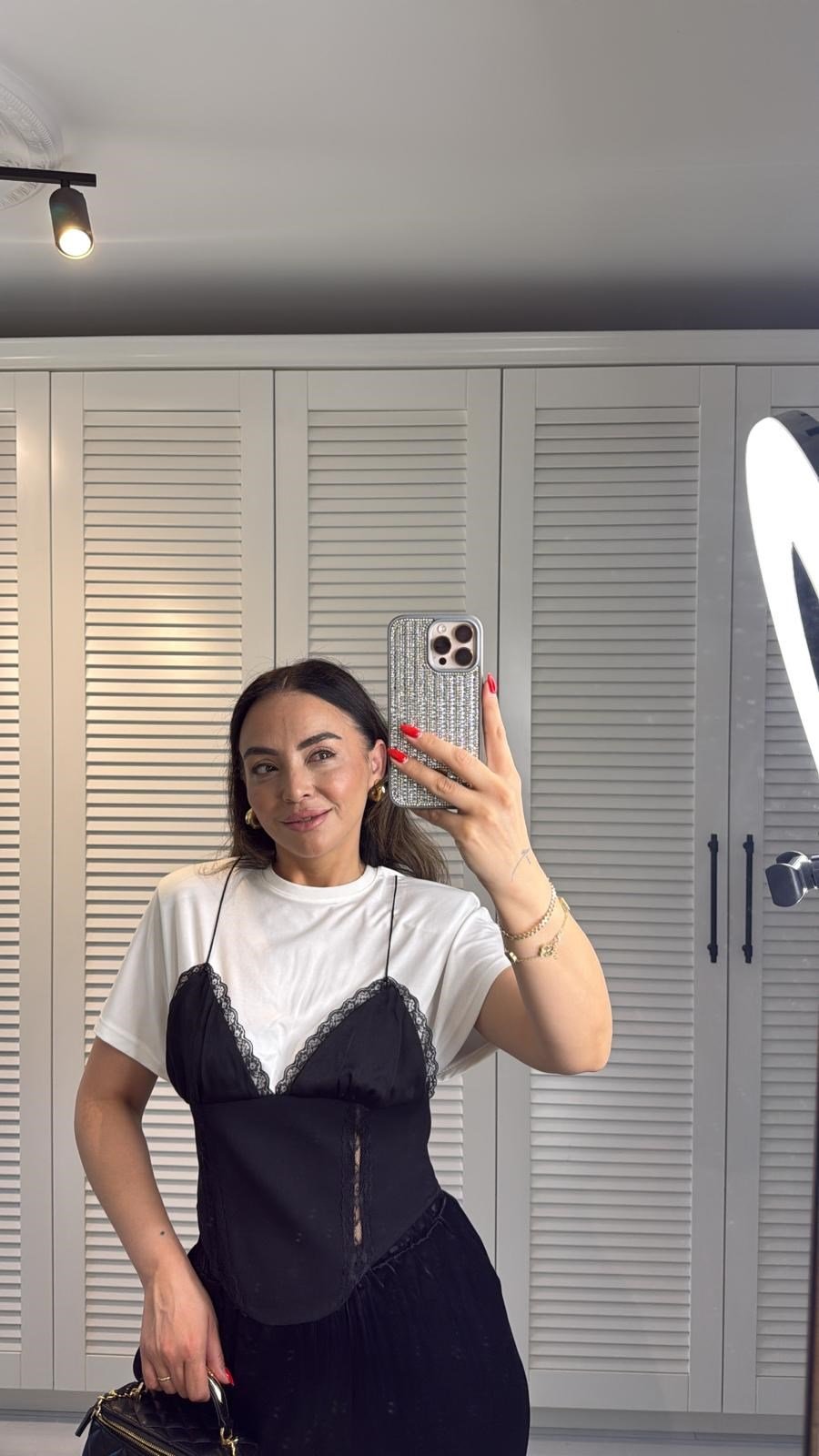 Askılı Garnili T-Shırt Siyah Beyaz