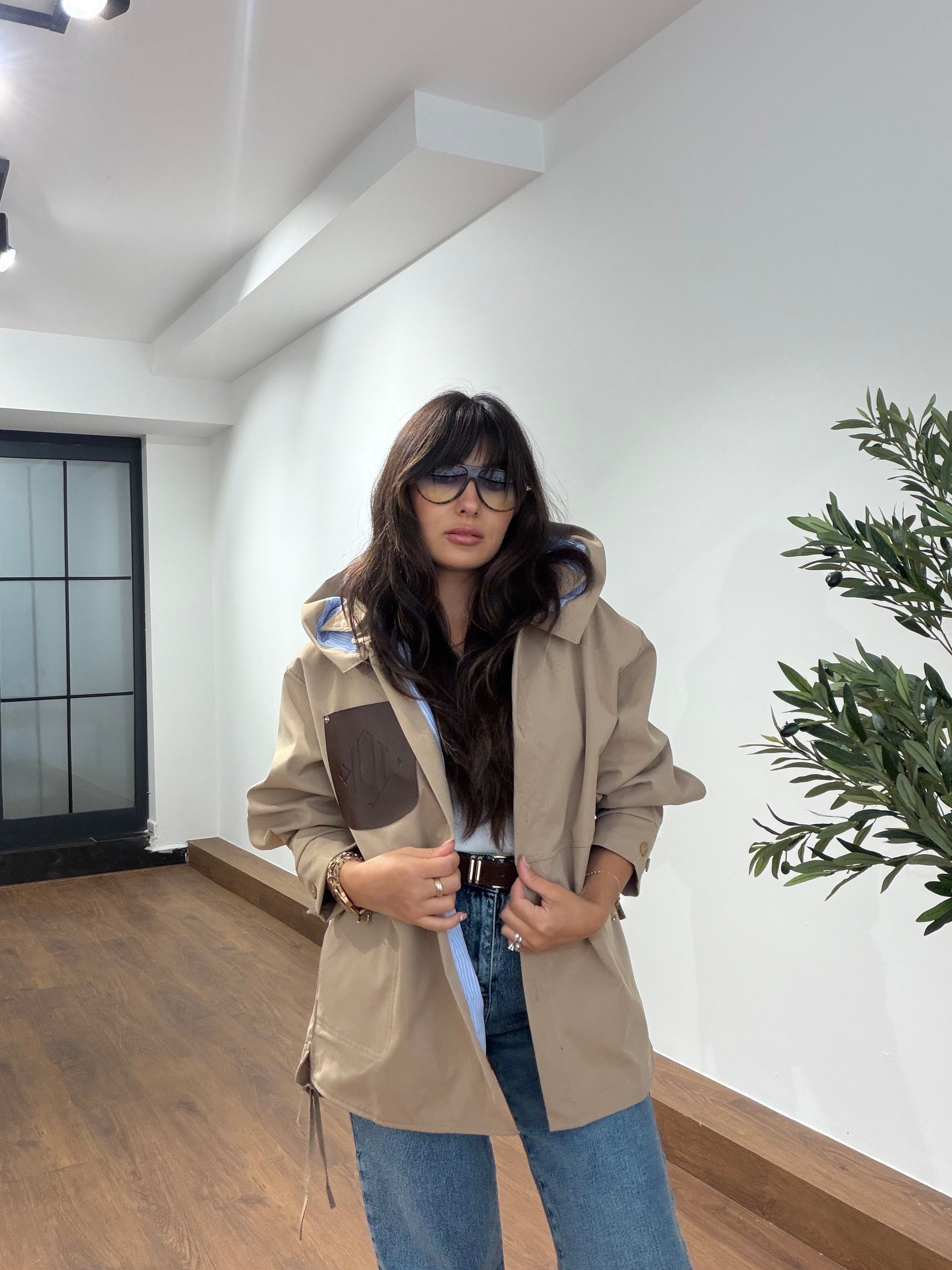 Deri Cep Detaylı Trençkot Camel