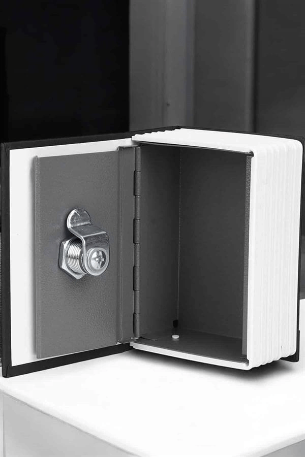 Gizli Kasa Kitap Görünümlü Anahtarlı Çelik Mini Kasa