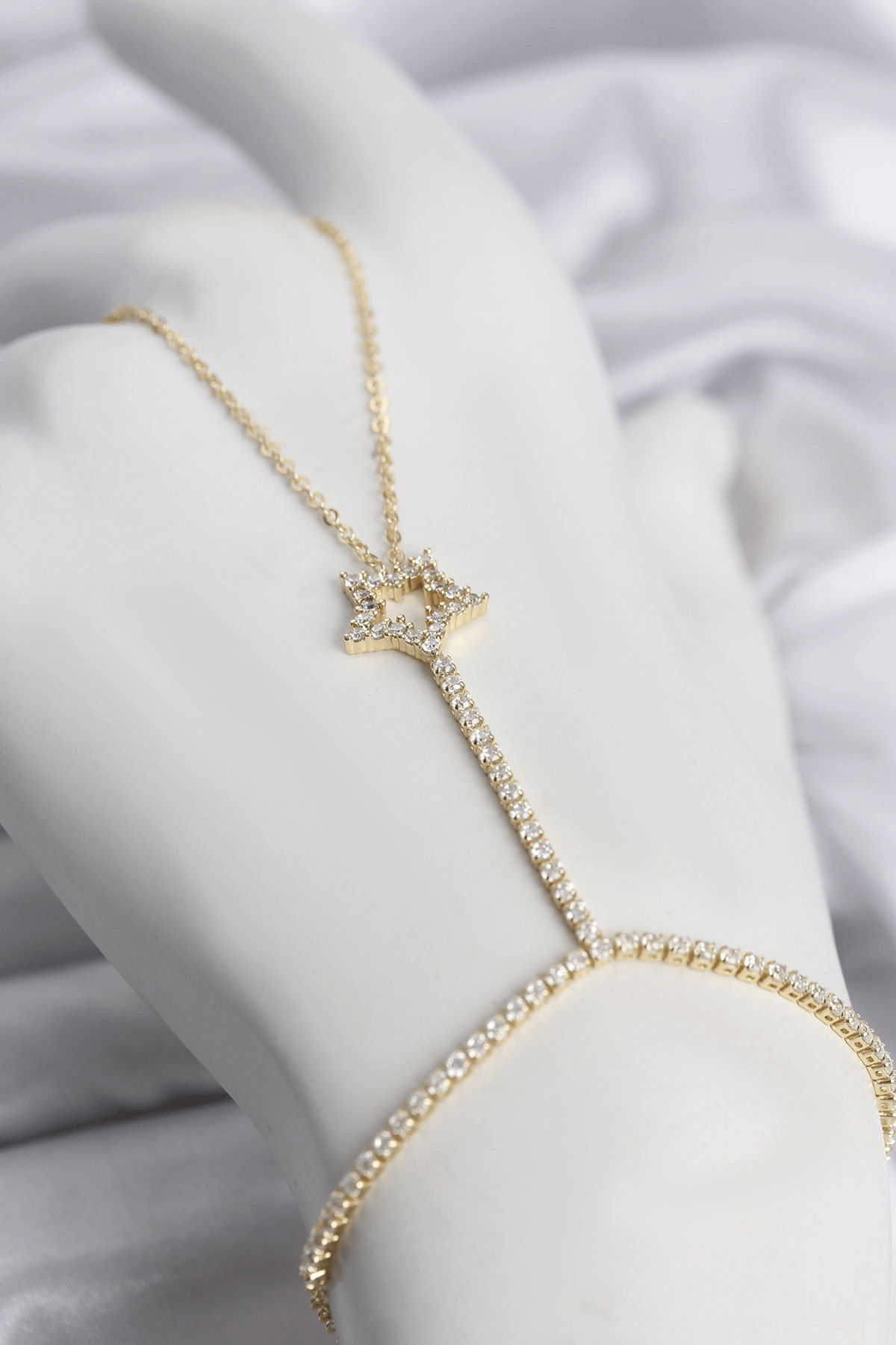 Gold Renk Pirinç Zirkon Taşlı Yıldız Model Şahmeran