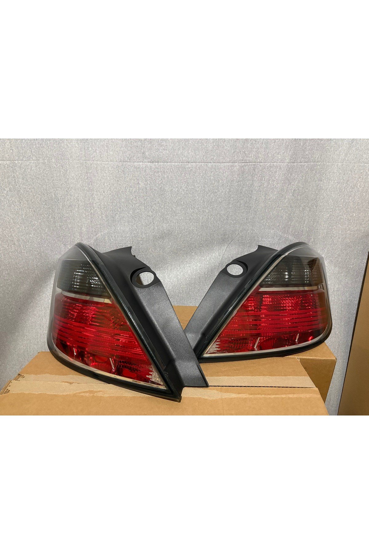 Opel Astra h hb sağ sol stop lambası takımı 2007- 1222355 1222356