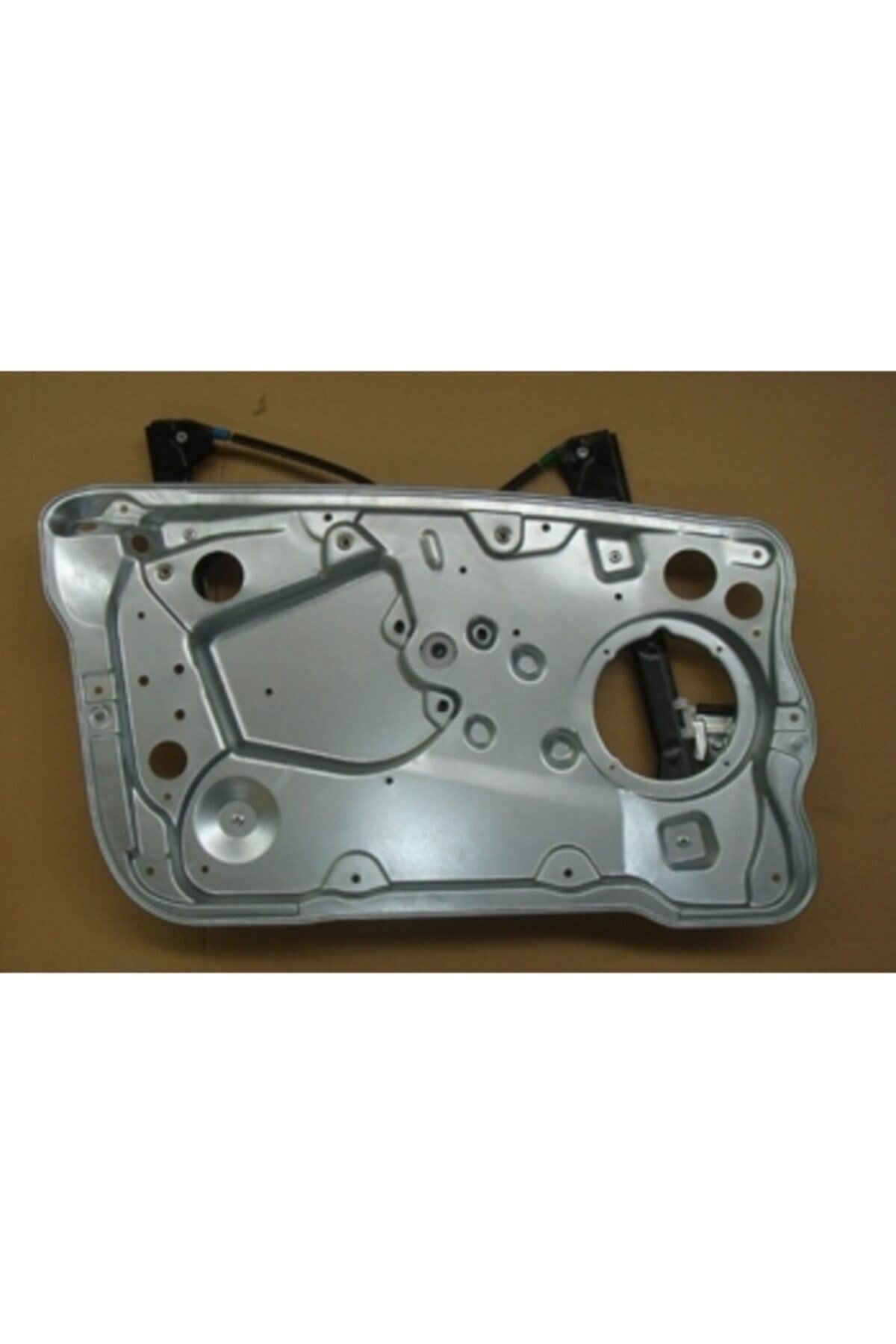 Skoda Fabıa- 01-07 Ön Cam Krikosu Sol Elektrikli-motorsuz (TABLALI) (HB) Oem No: 6y1837461 Uyumlu 13