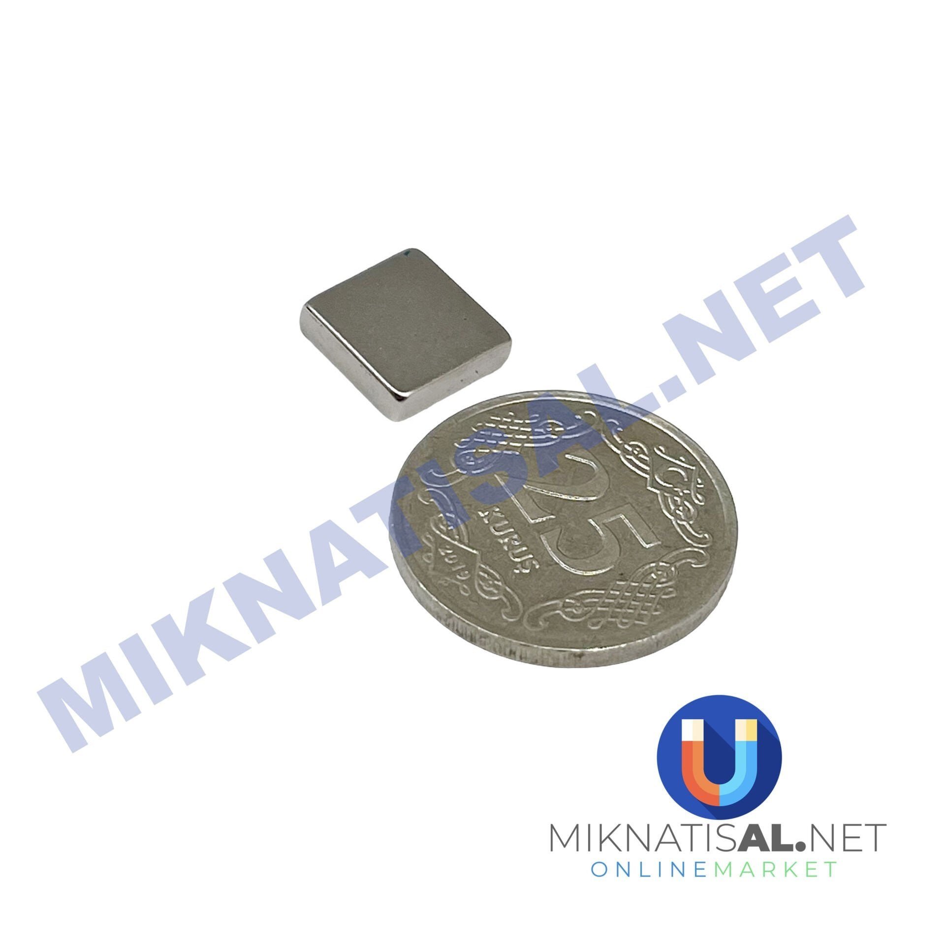 Boy 10mm En 10mm Kalınlık 3mm N35 Seri Güçlü Neodyum Mıknatıs