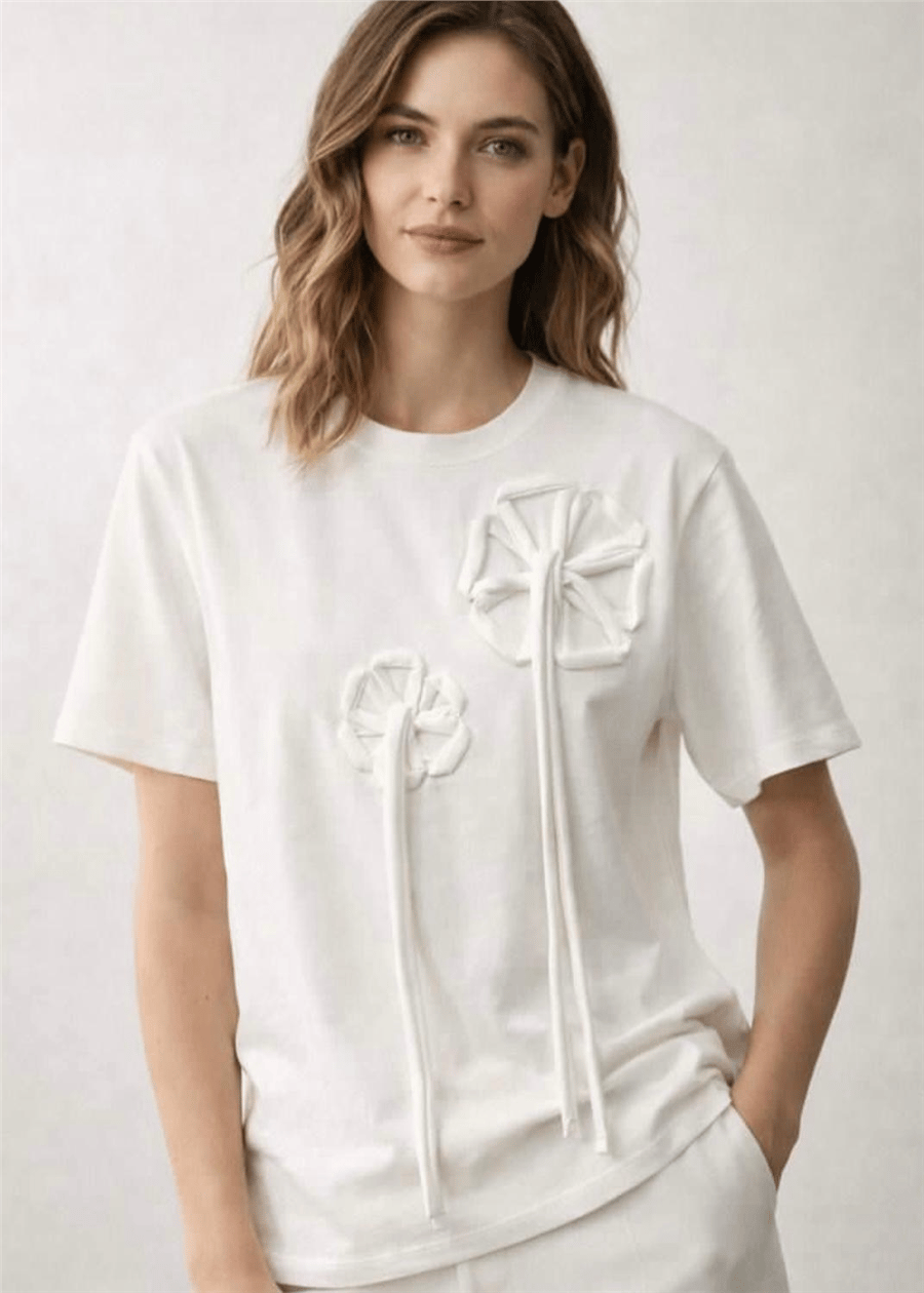 ZARA BEYAZ ÇİÇEK DETAY T-SHİRT