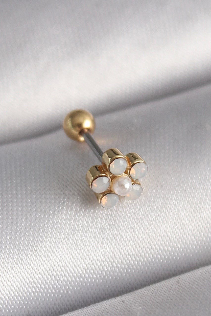 316l Çelik Gold Renk Zirkon Taşlı Çiçek Model Tragus Piercing Gümüş
