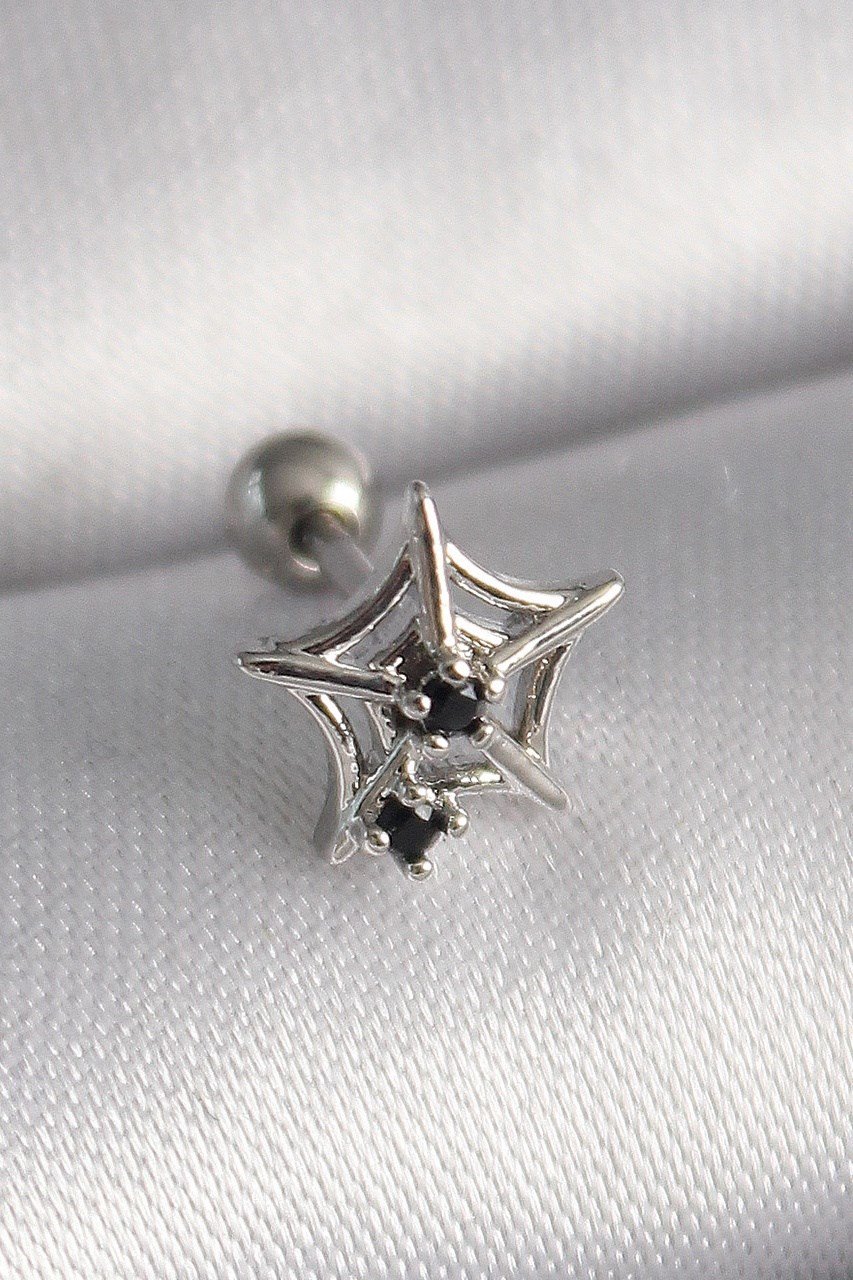 316l Çelik Gümüş Renk Siyah Zirkon Taş Detay Örümcek Ağ Model Tragus Piercing
