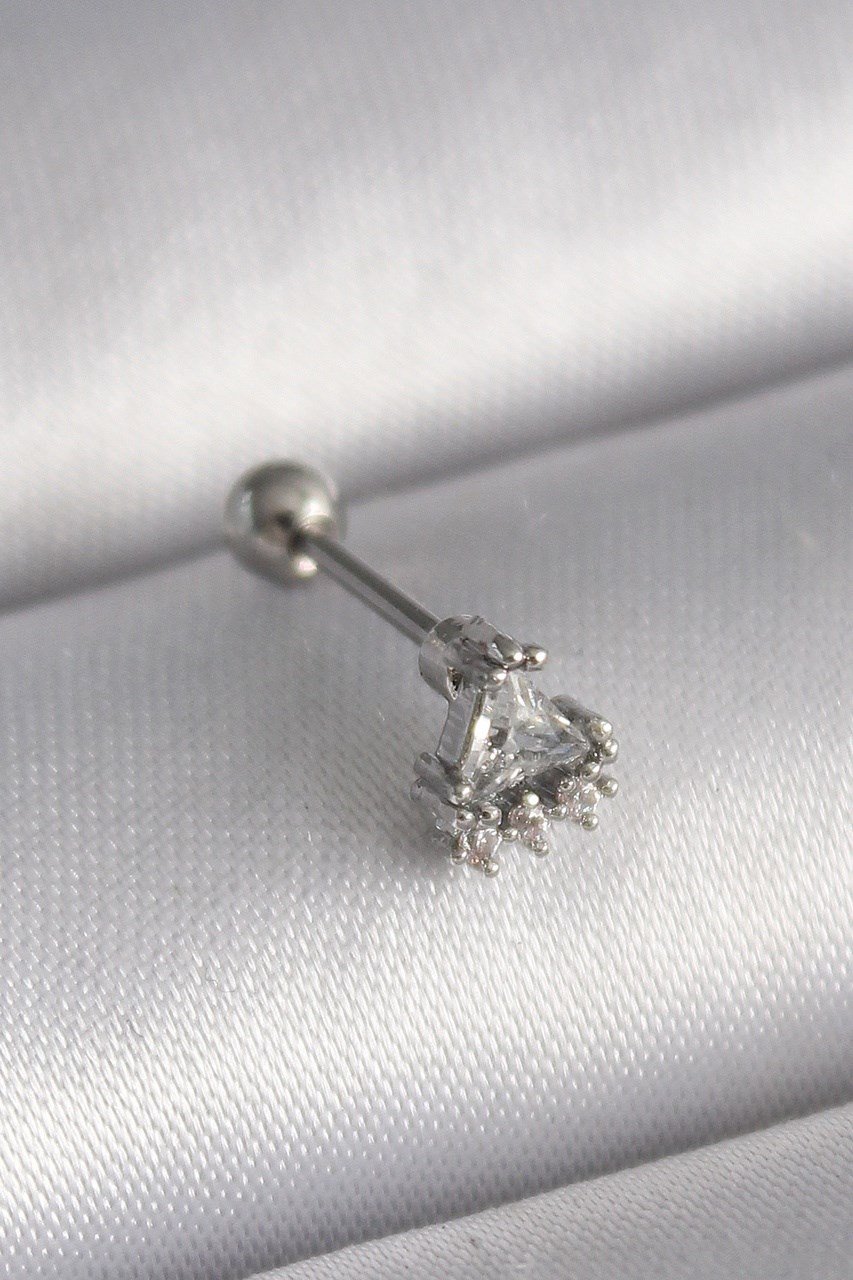 316l Çelik Gümüş Renk Üçgen Zirkon Taşlı Tragus Piercing