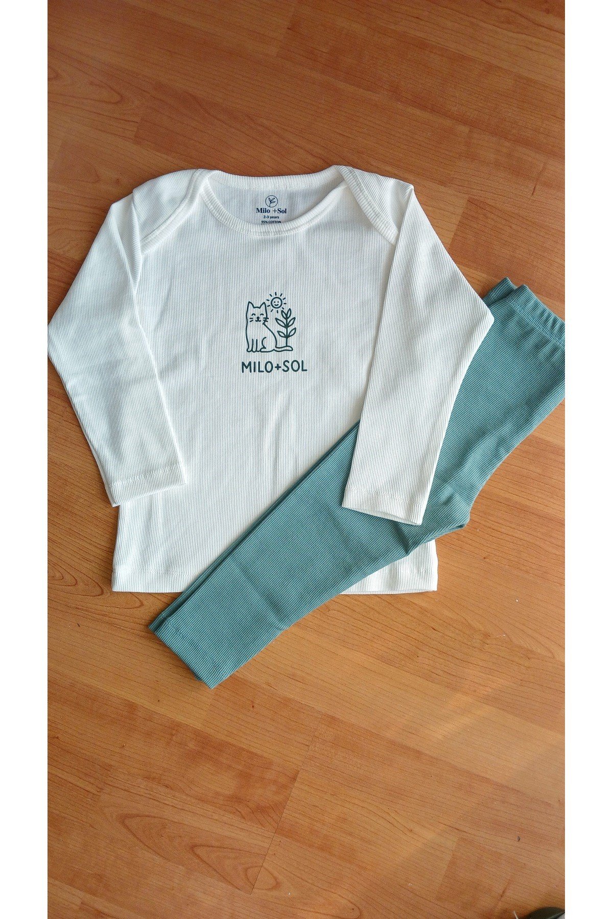 Milo+ Sol Pamuklu 2’li Set – Uzun Kollu Üst + Ribana Pantolon