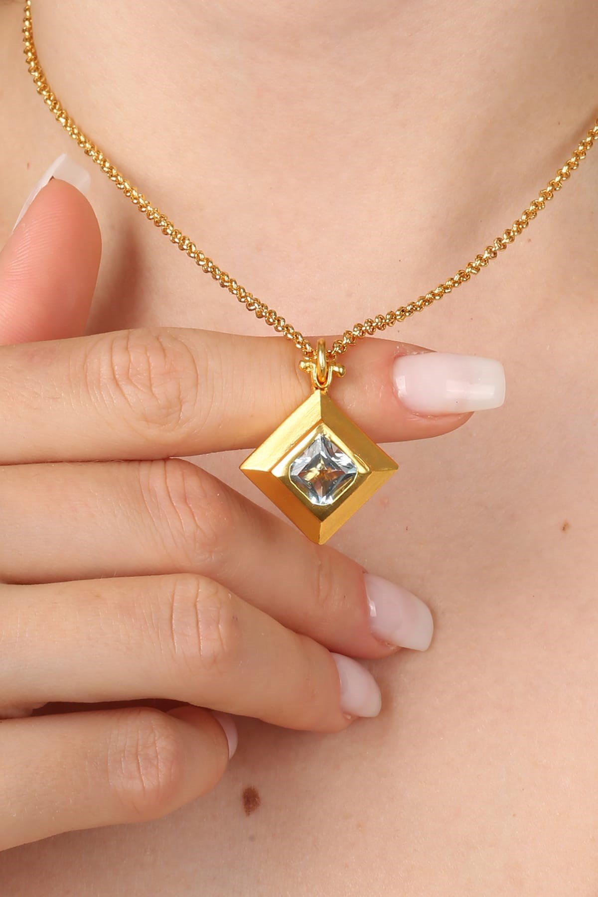 Aquamarine Doğaltaş Altın Kaplama Kolye