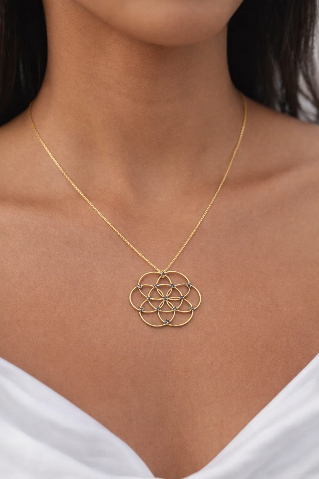 Lotus Mavi Taşlı Kolye