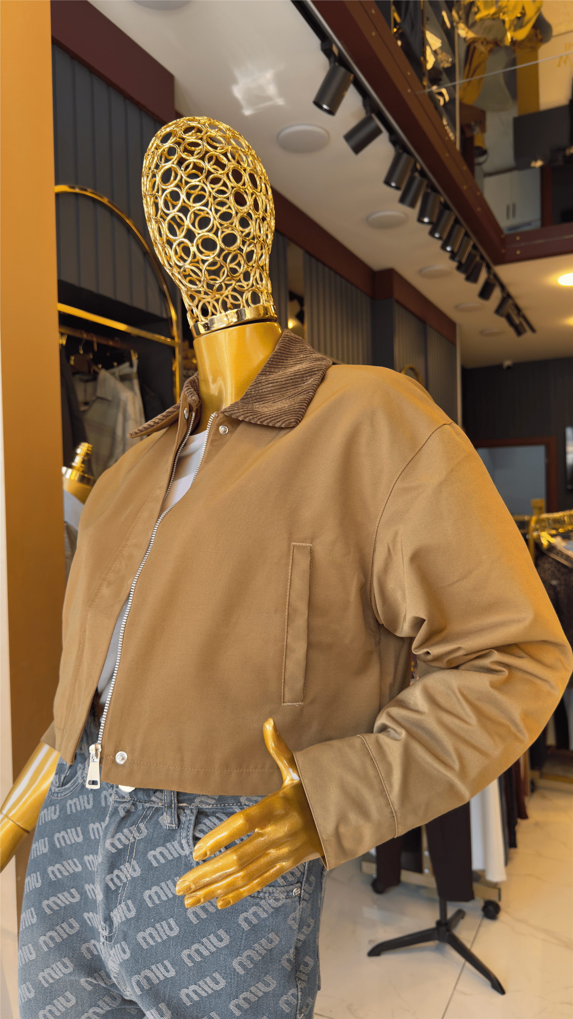 CAMEL KADİFE YAKA CROP CEKET