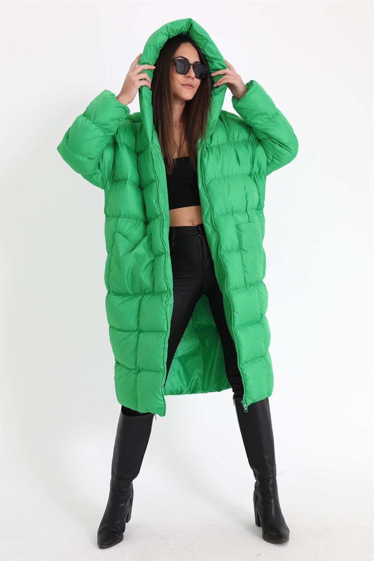 Kadın Açık Yeşil Kapüşonlu Şişme Uzun Oversize Mont
