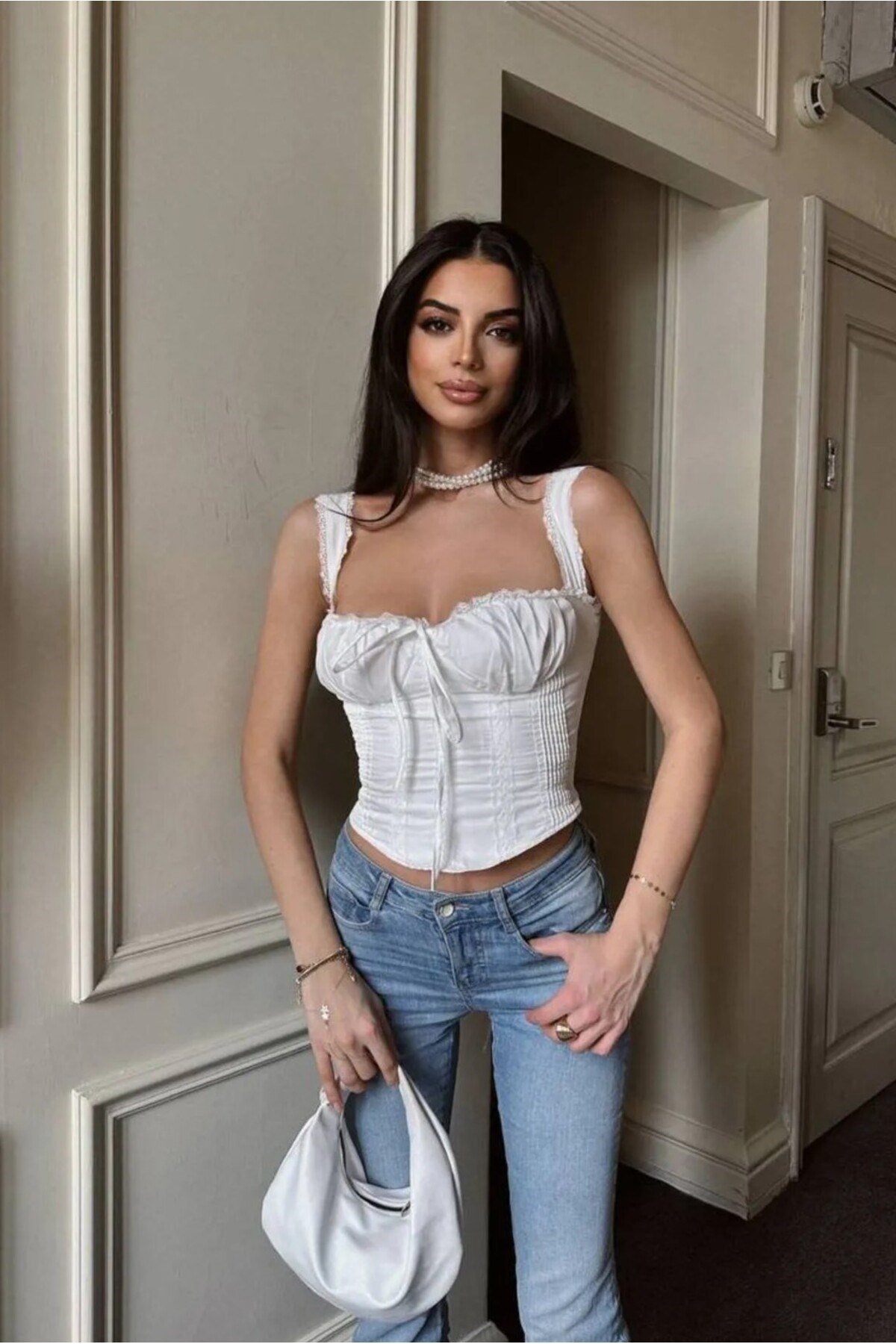 Kadın Dantelli Sırtı Bağlamalı Askılı Büstiyer
