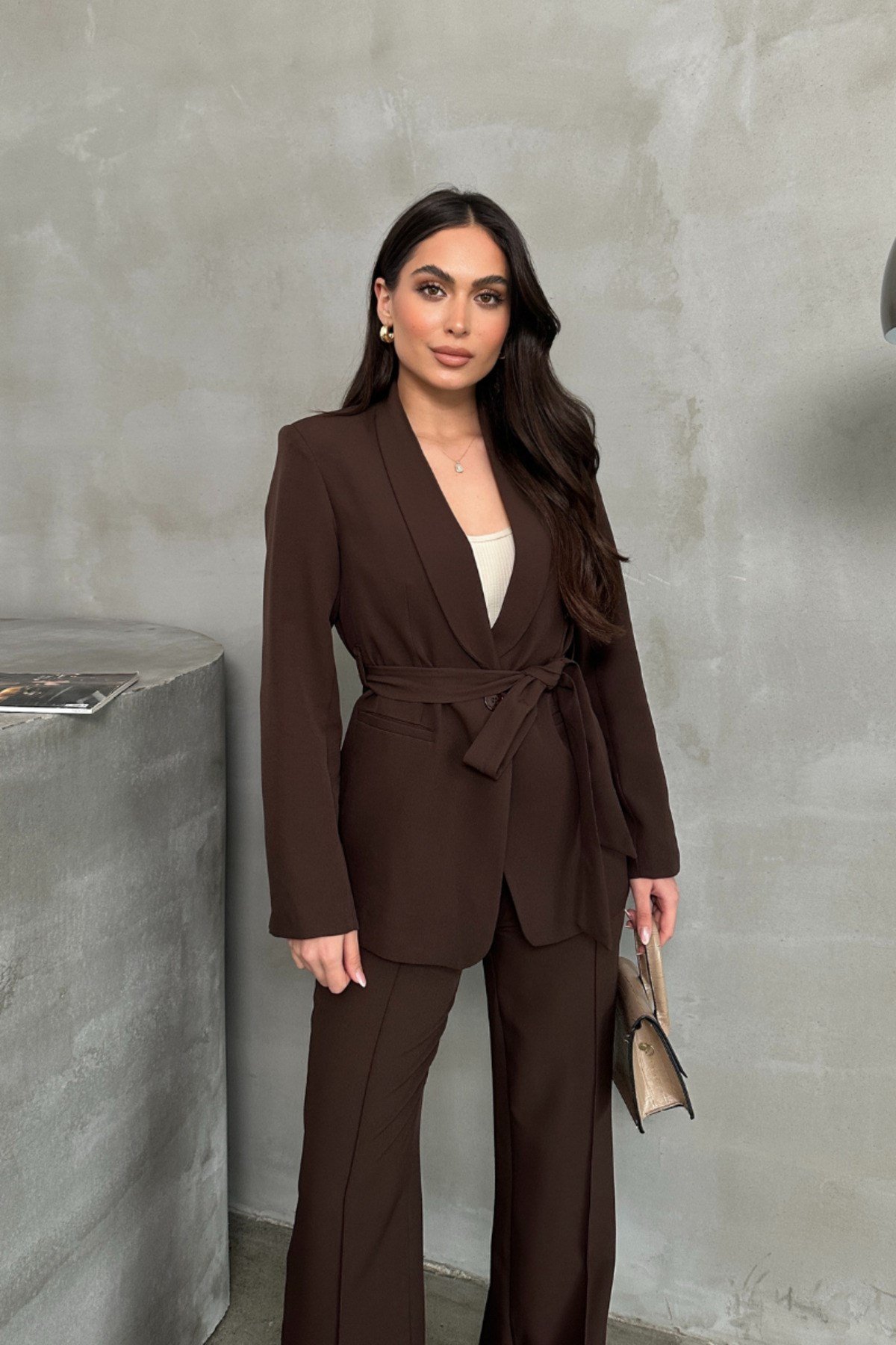 Kadın İkili Kuşaklı Blazer Ceket ve Pantolon Takım Kahverengi