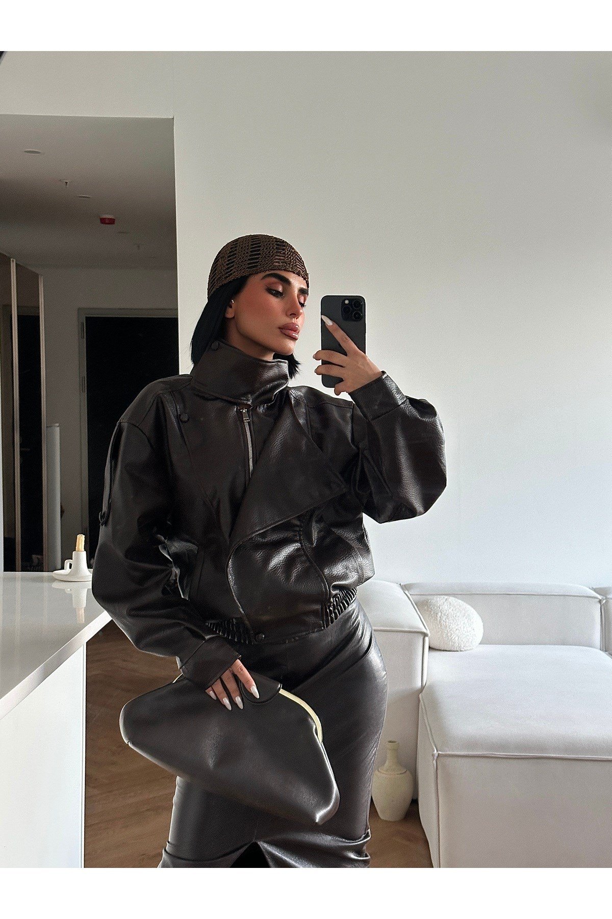 Kadın Viral Model Dik Yaka Fermuarlı Deri Ceket