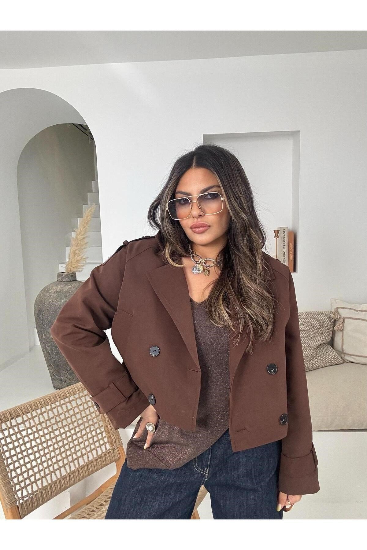 Kadın Viral Model Kısa Trençkot