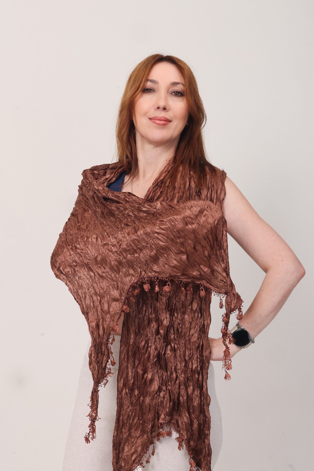 Shawl: Lüks Saten İpek Kahverengi Krinkle Şal (68x190 cm)