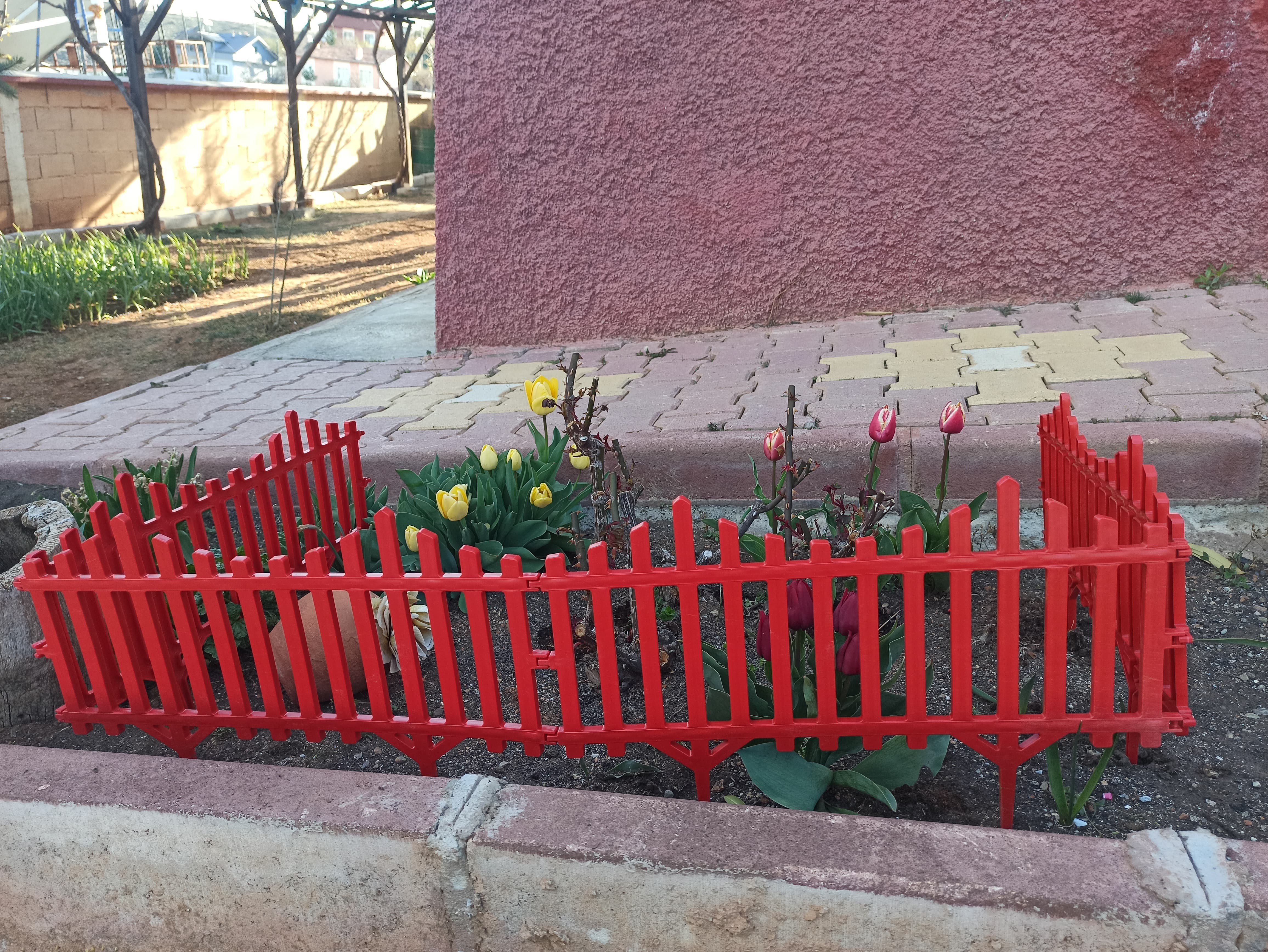 Kırmızı Dekoratif Bahçe Çiti Plastik Çit Peyzaj Koruma Panel Çit 1 Adet 59 Cm Bsr Garden