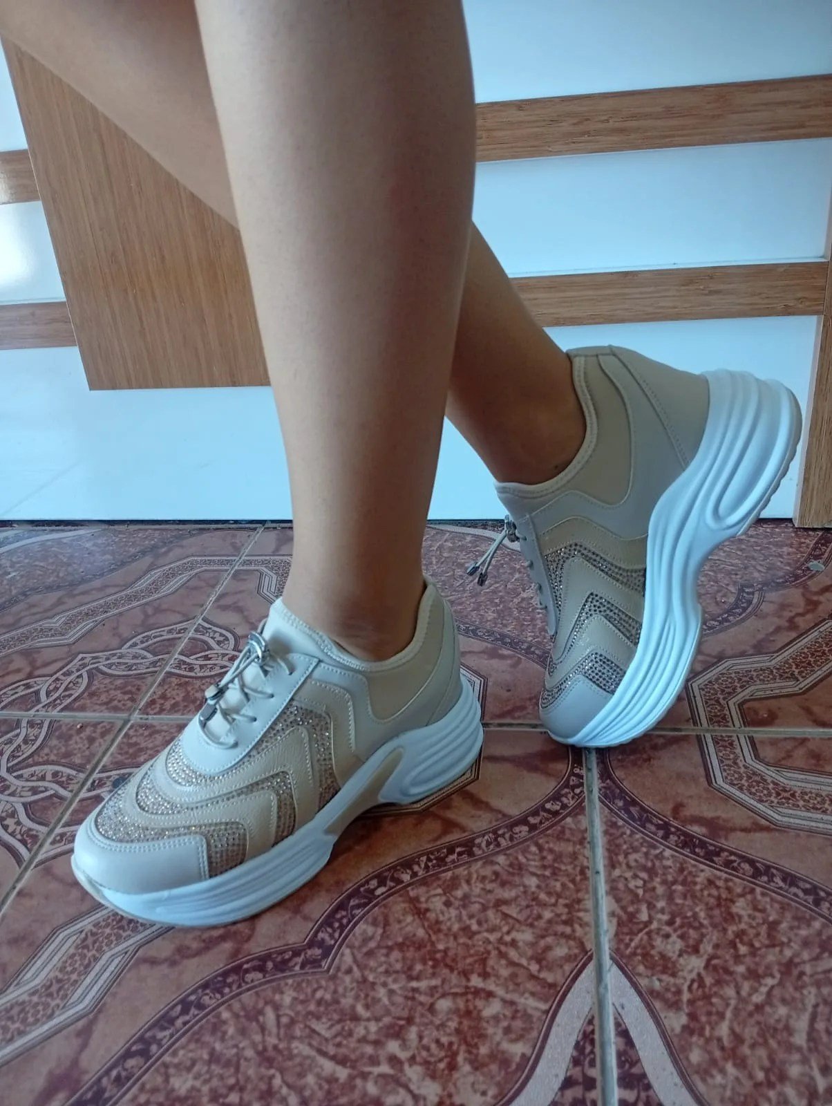 Kadın Yüksek Taban Rahat Şık Günlük Spor Ayakkabı Bej Renk