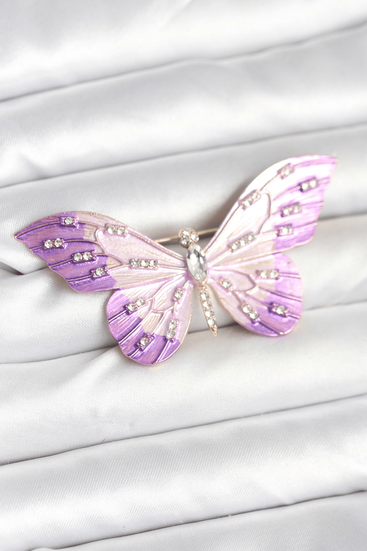 Lila Renk Kelebek Model Broş 5886