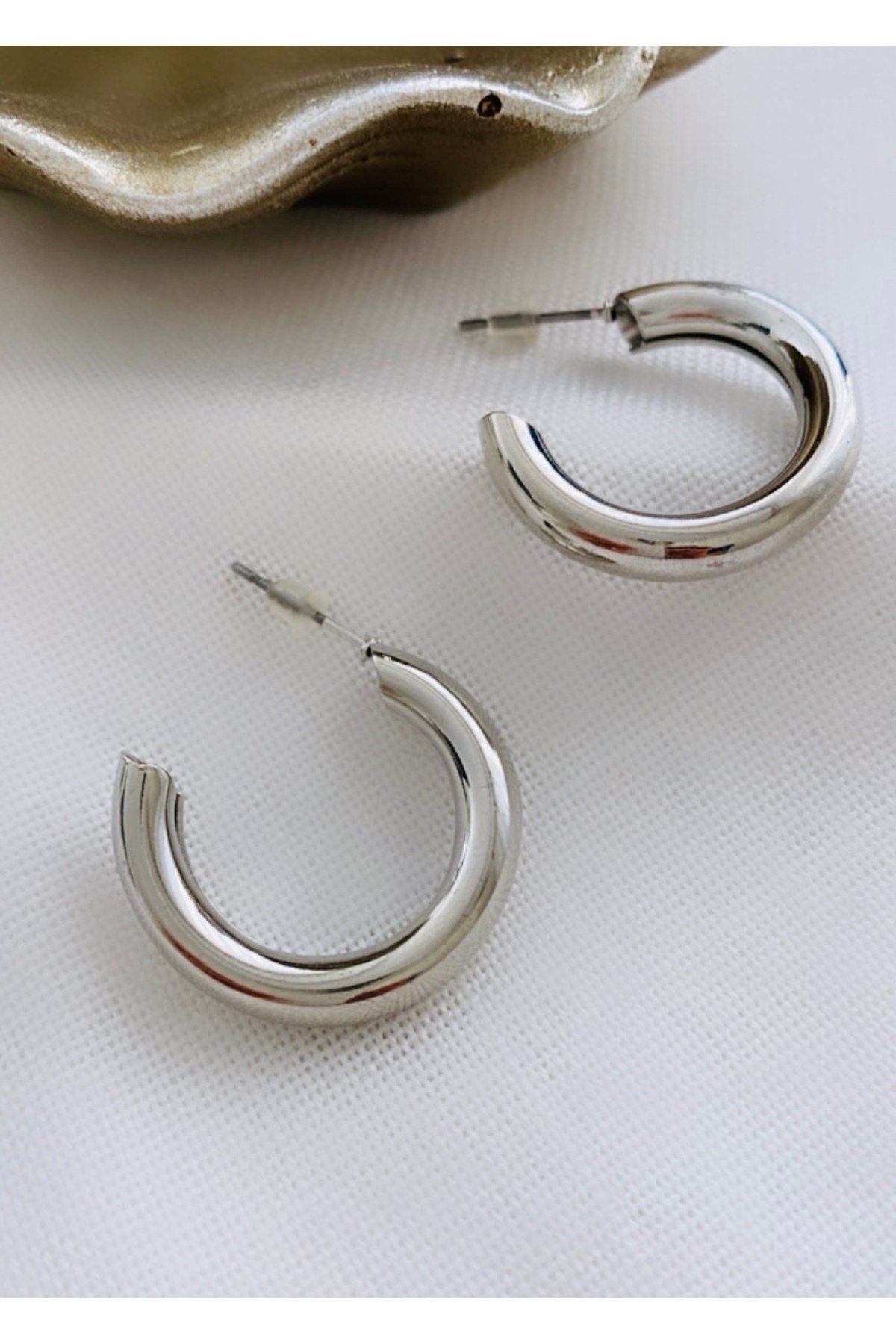 Asimetrik Boru Halka Küpe (2 cm)