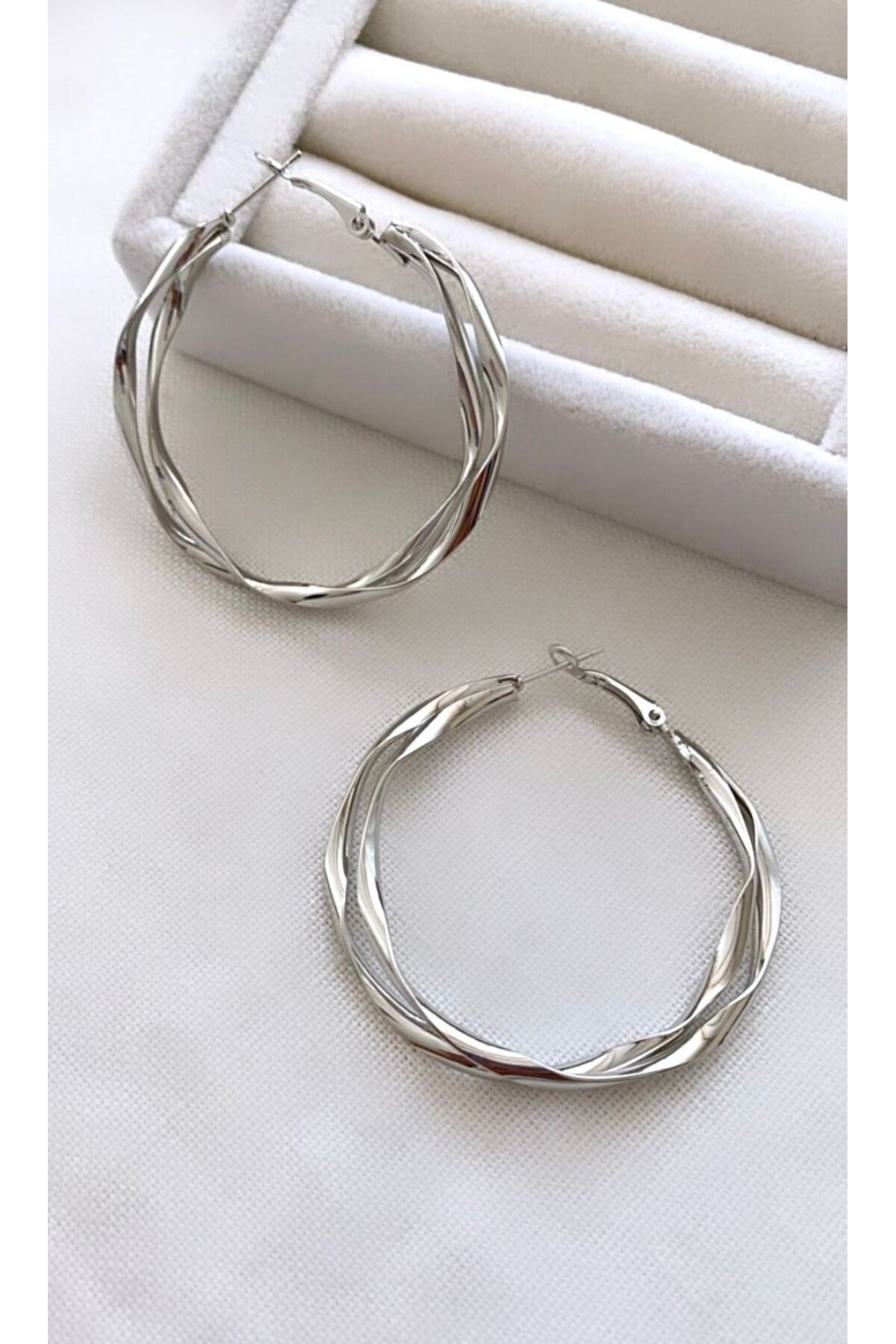 Çelik Kıvrımlı Model İkili Görünüm Halka Küpe (5 cm)