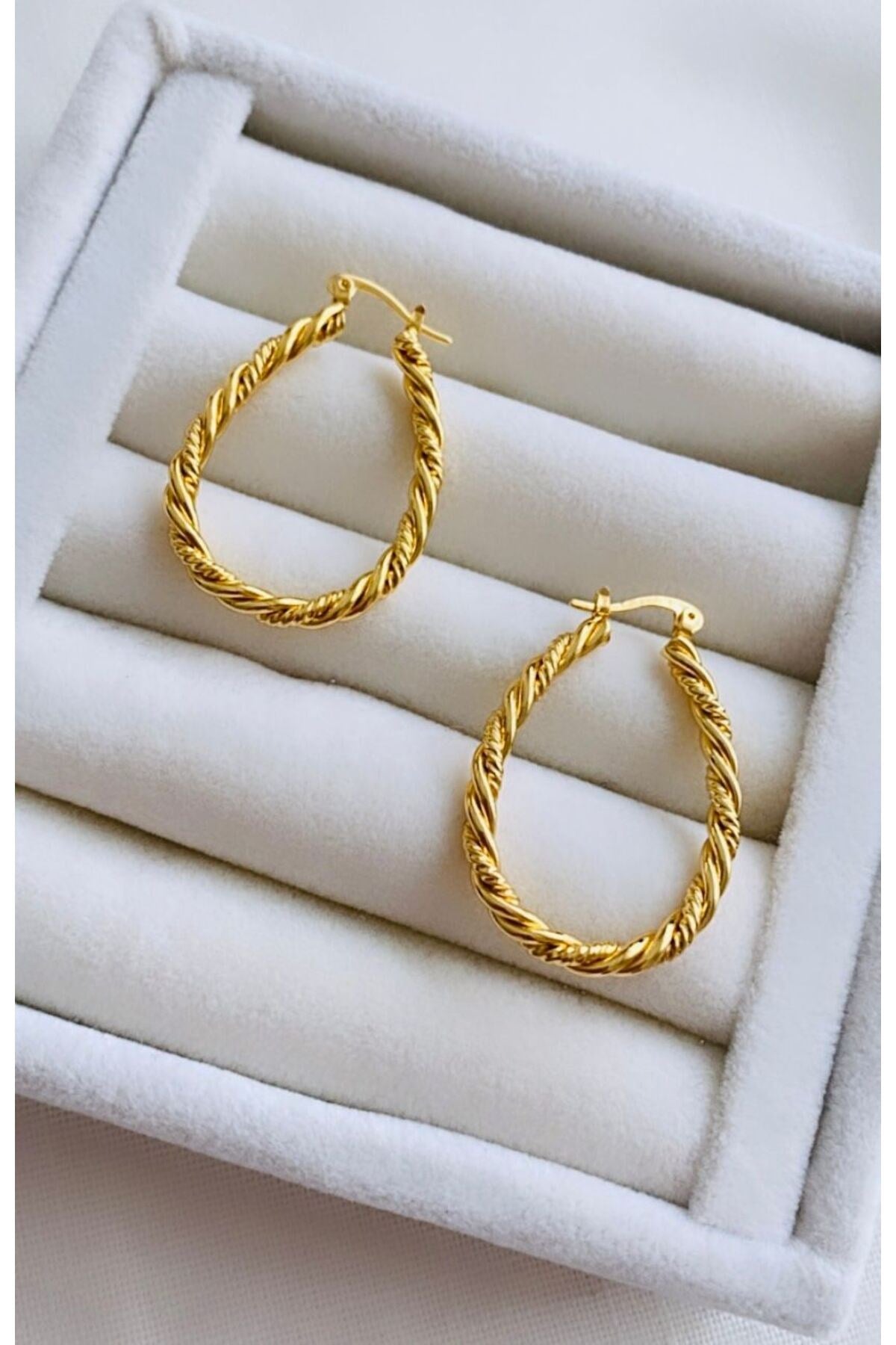 Çelik Oval Burgu Küpe (3,5 cm)