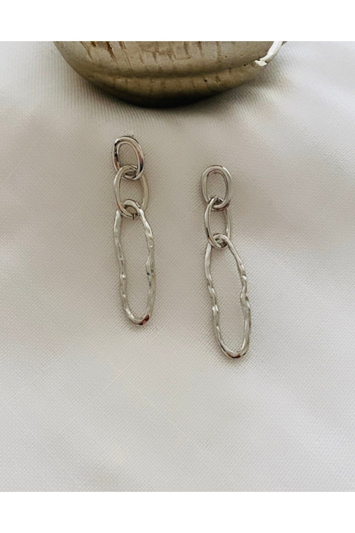 İçiçe Üçlü Görünüm Sallantılı Model Küpe (5,5 CM)