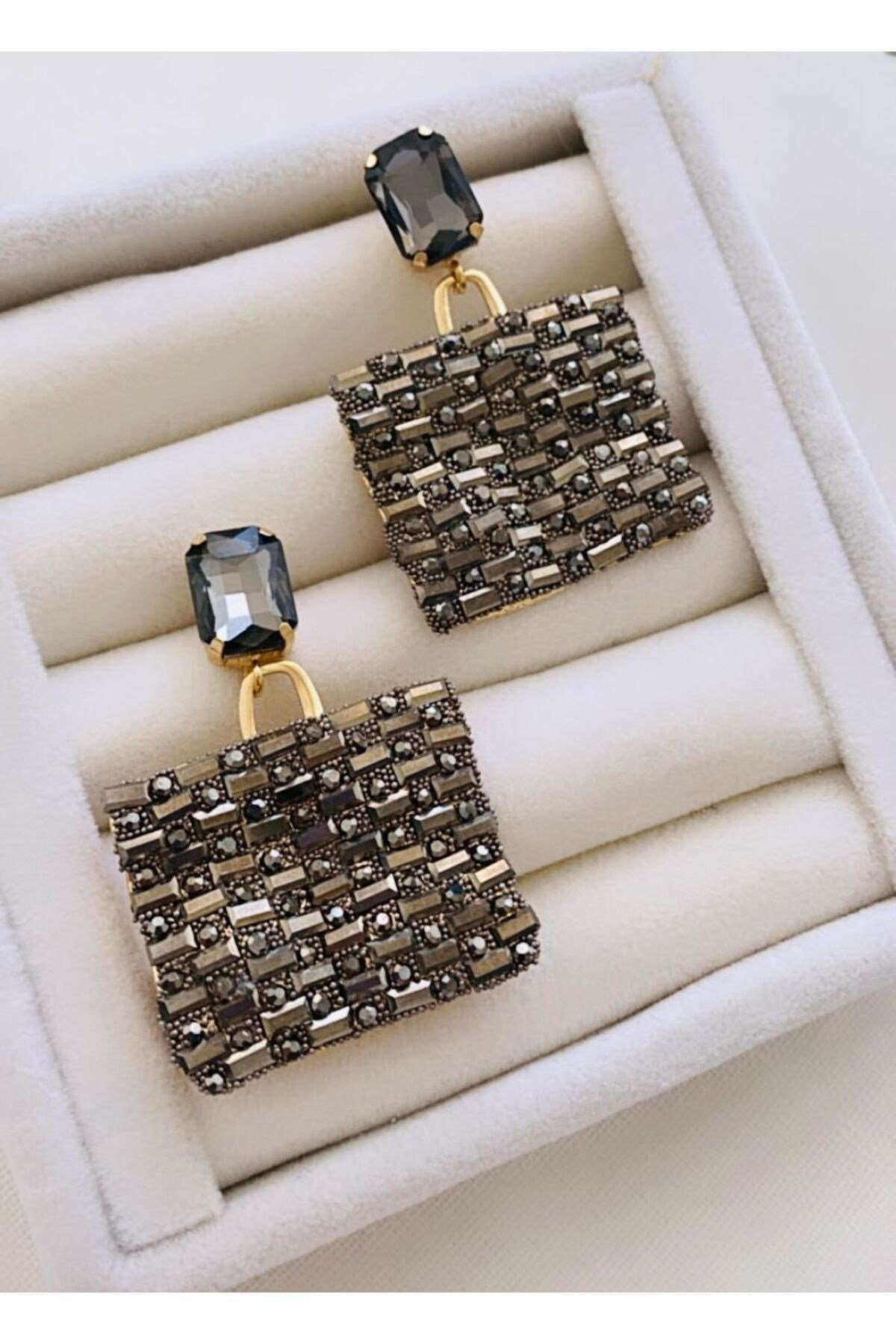 İthal Kristal Taşlı Plaka Küpe (5 cm)