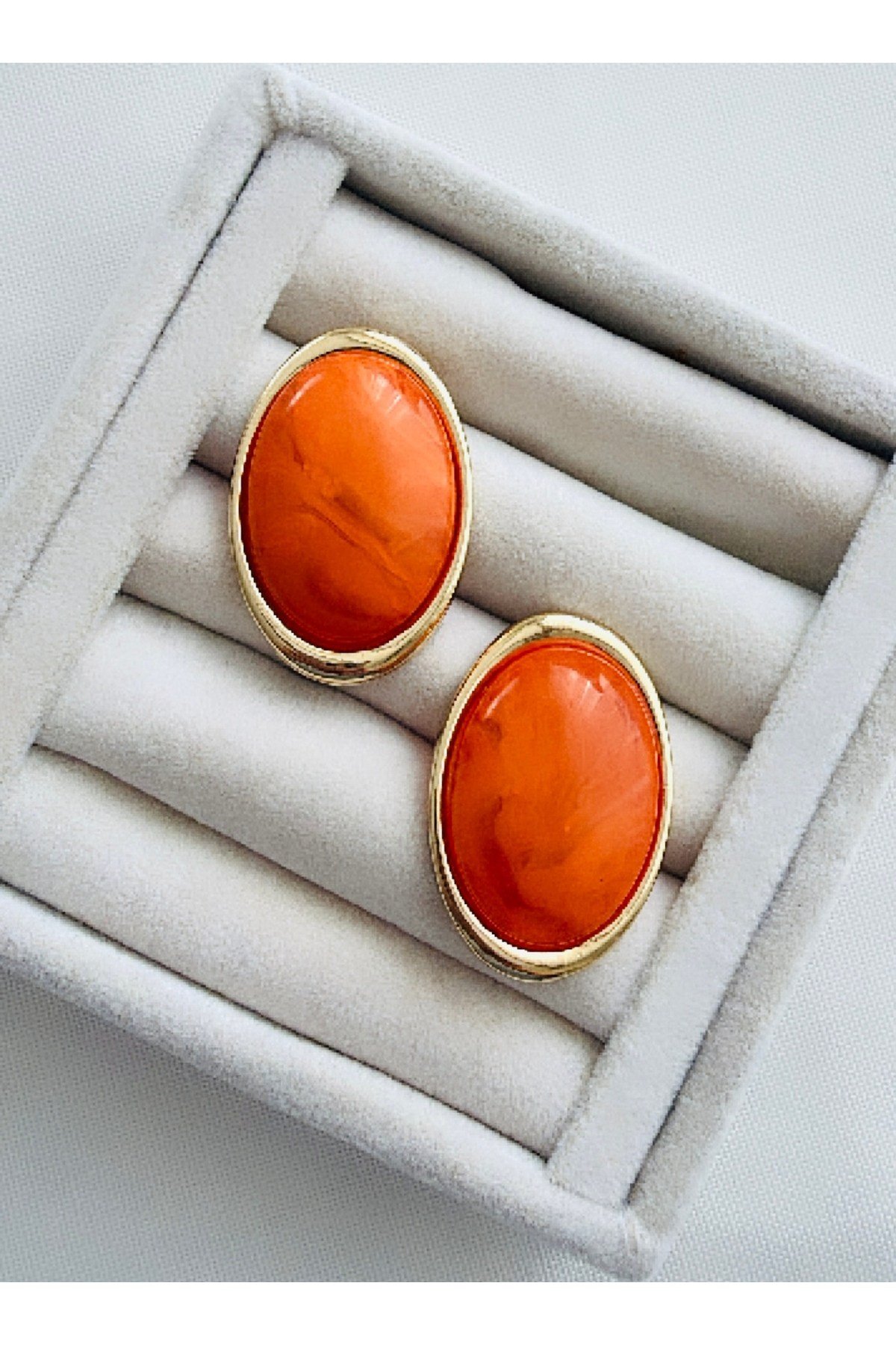 İthal Oval Turuncu Düğme Küpe (4,5 cm)