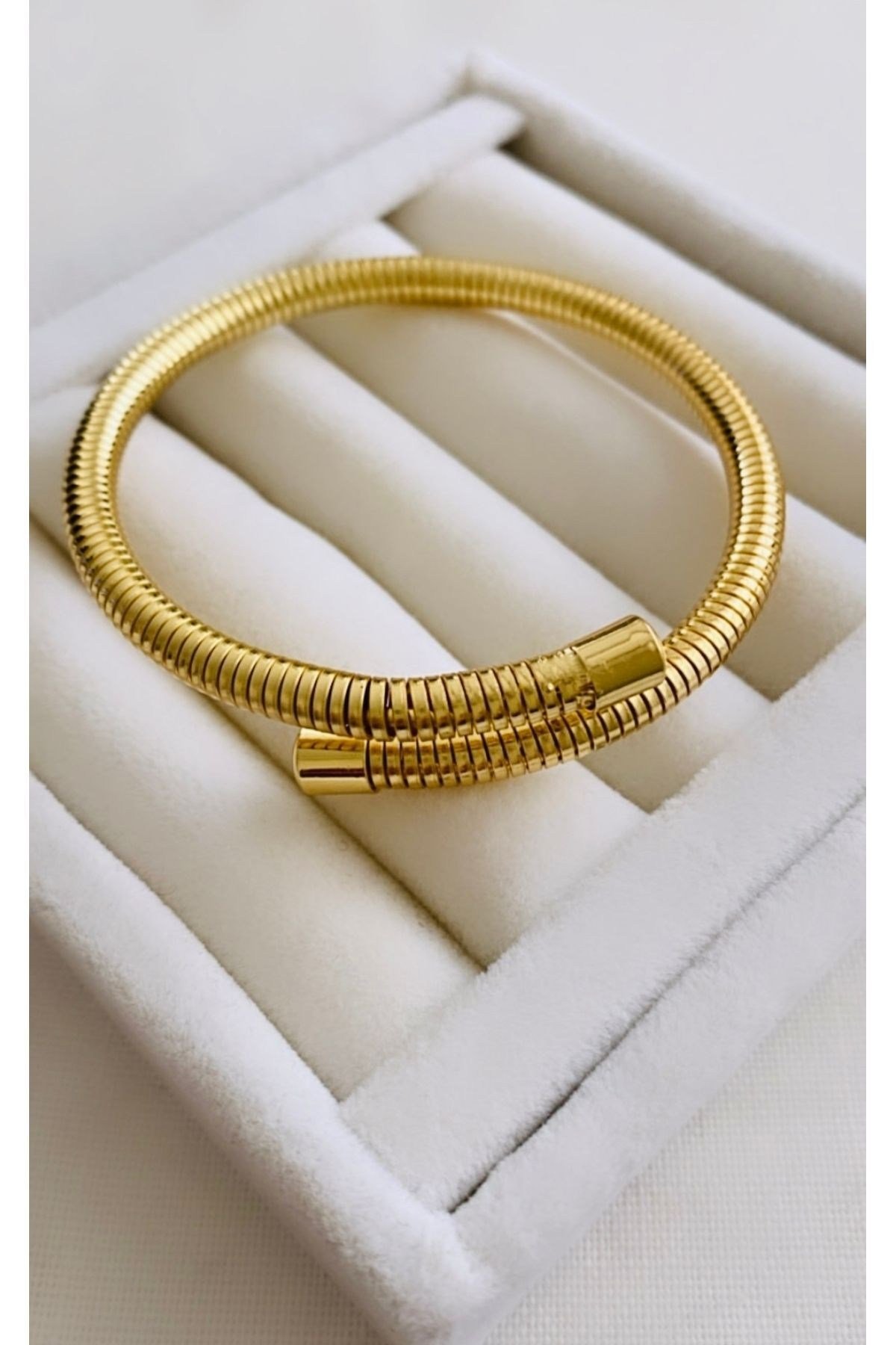 Spiral Gold Bileklik