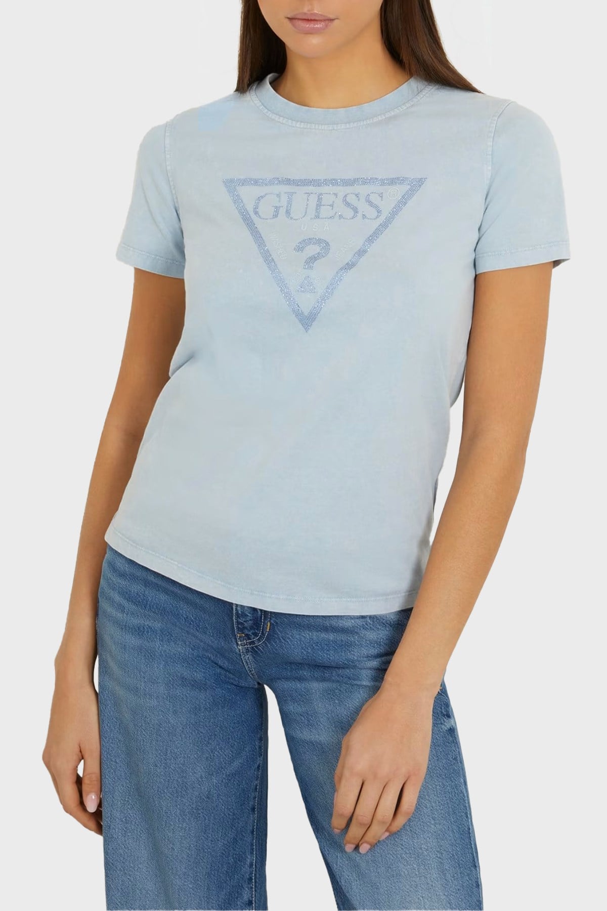 GUESS TAŞ ÜÇGEN AMBLEMLİ TSHİRT