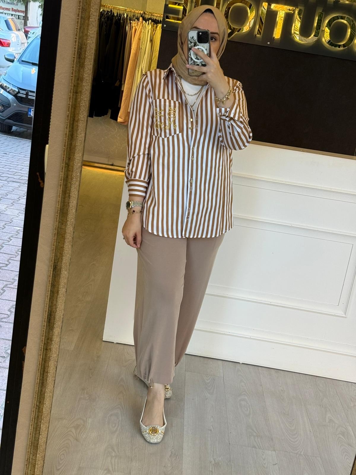 MİSSEMRAMİSS Gold Nakış İşlemeli Çizgili Gömlek